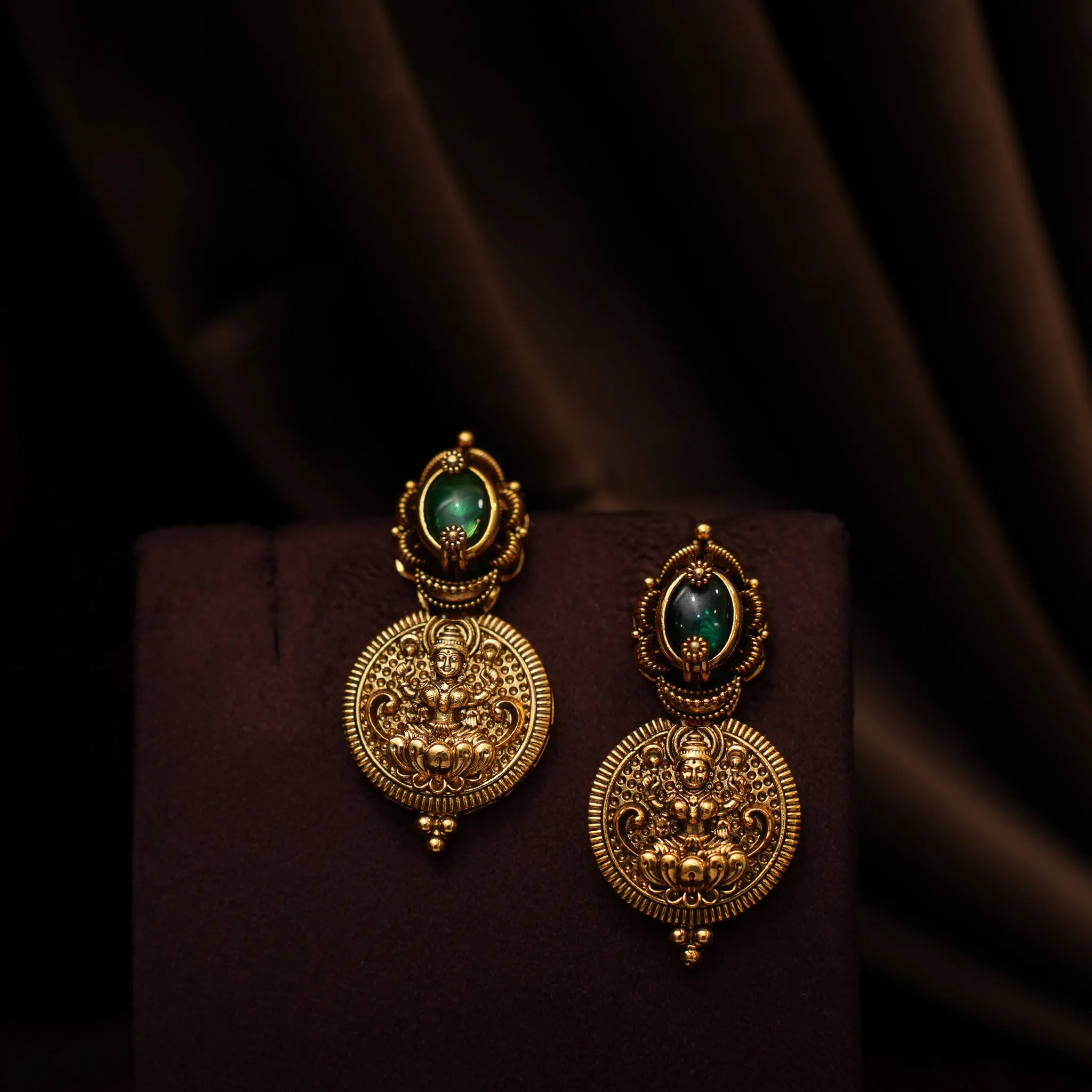 Mila Antique Necklace - Green