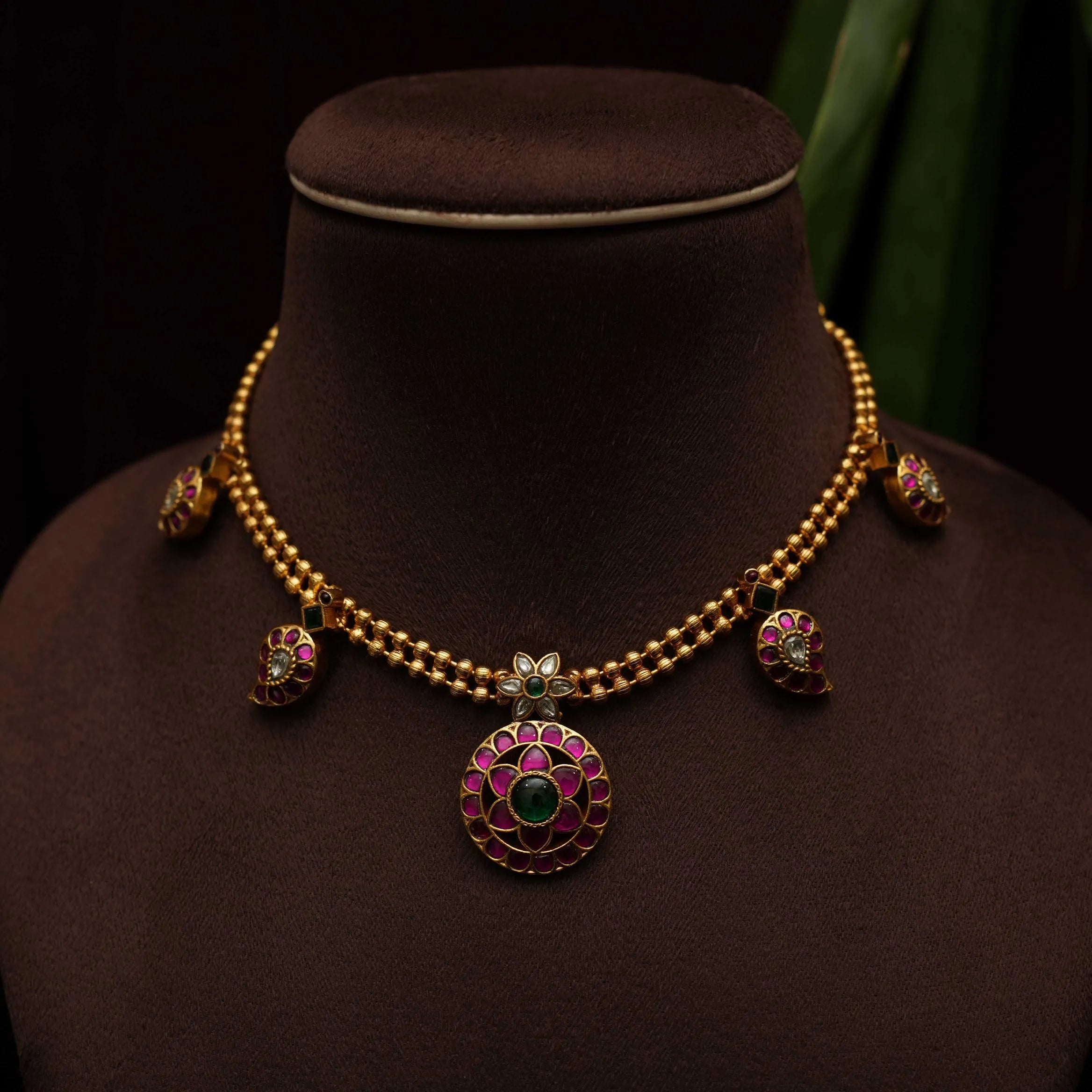 Mirat Antique Necklace