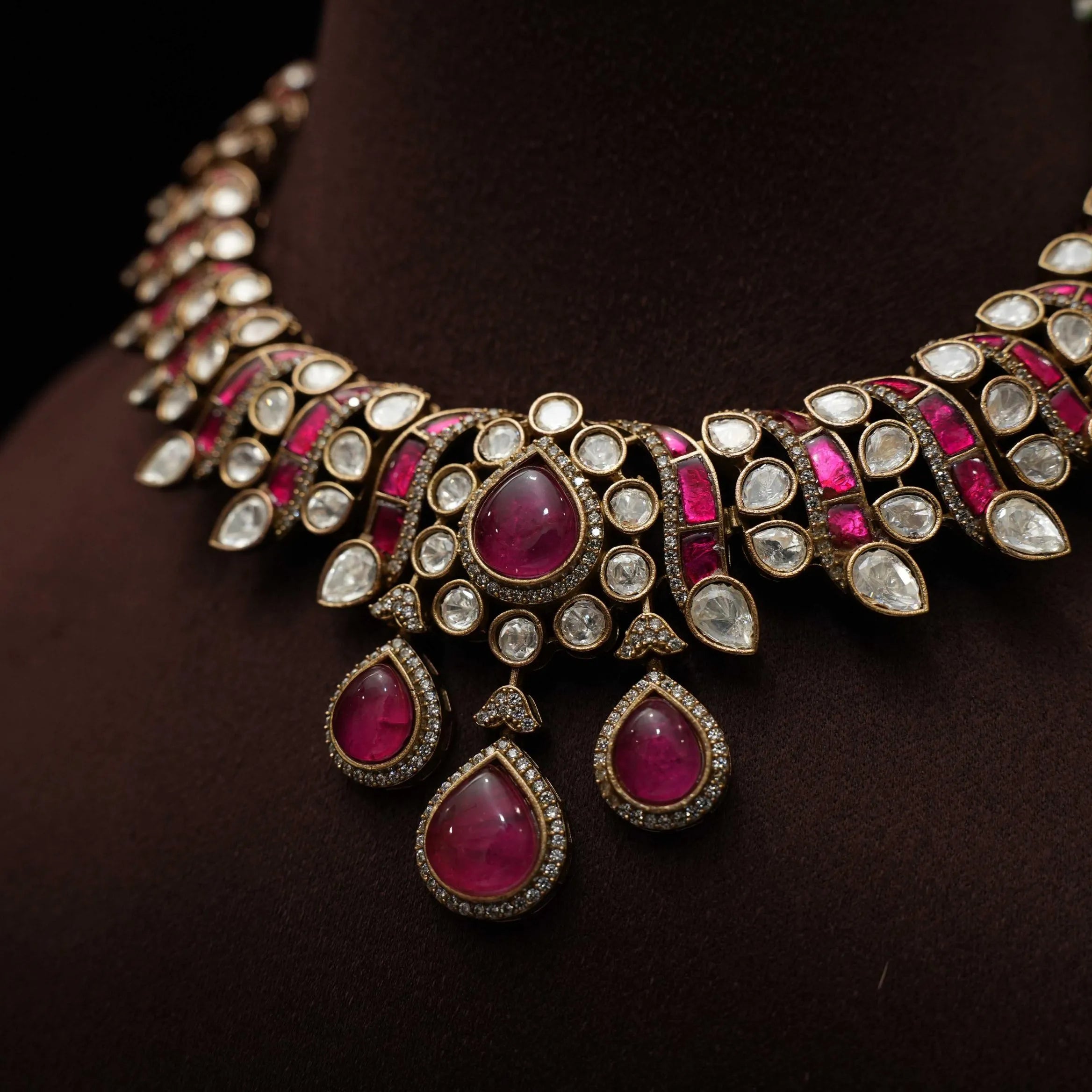 Mishti Victorian Polki Necklace - Reddish Pink