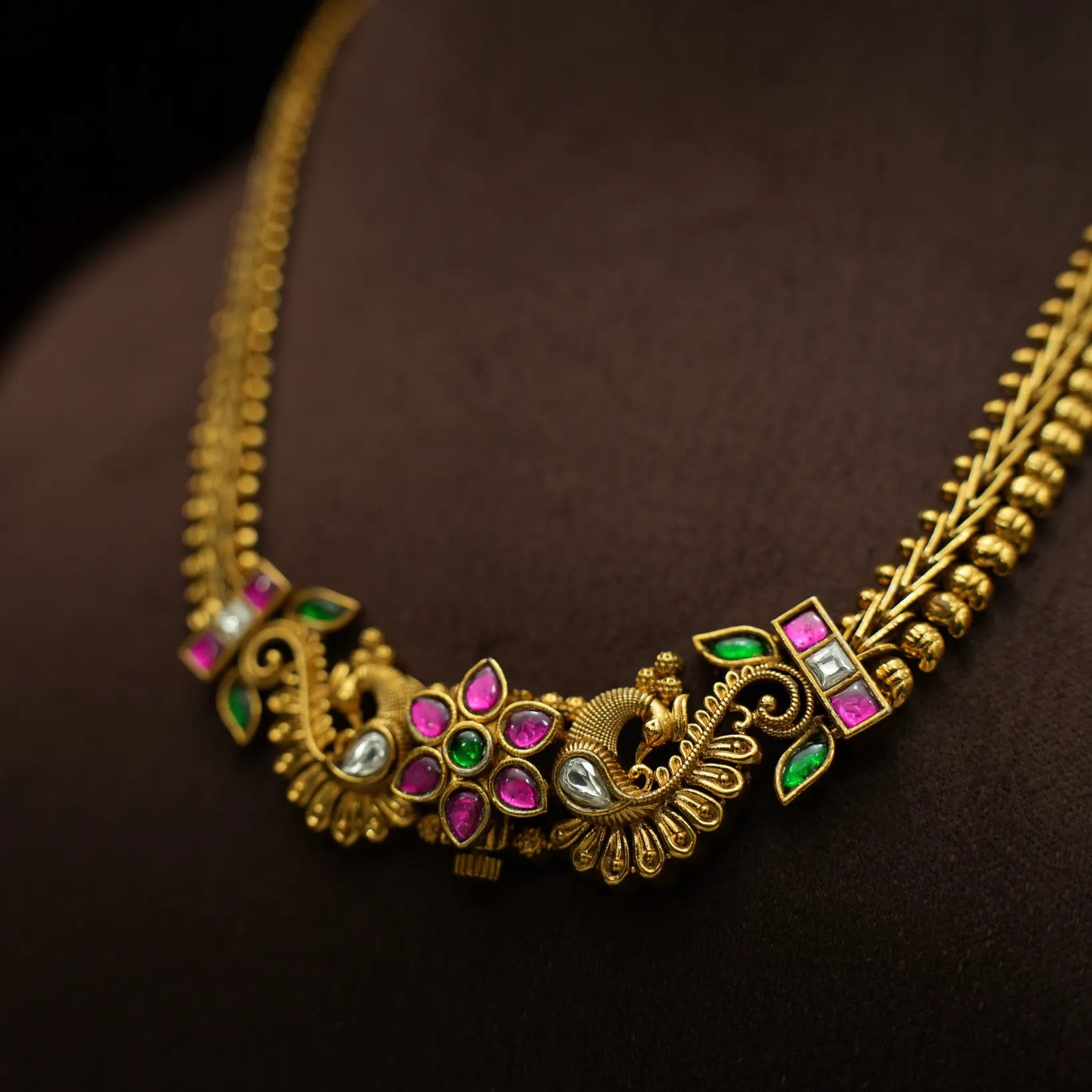 Mitra Antique Necklace - Reddish Pink & Green