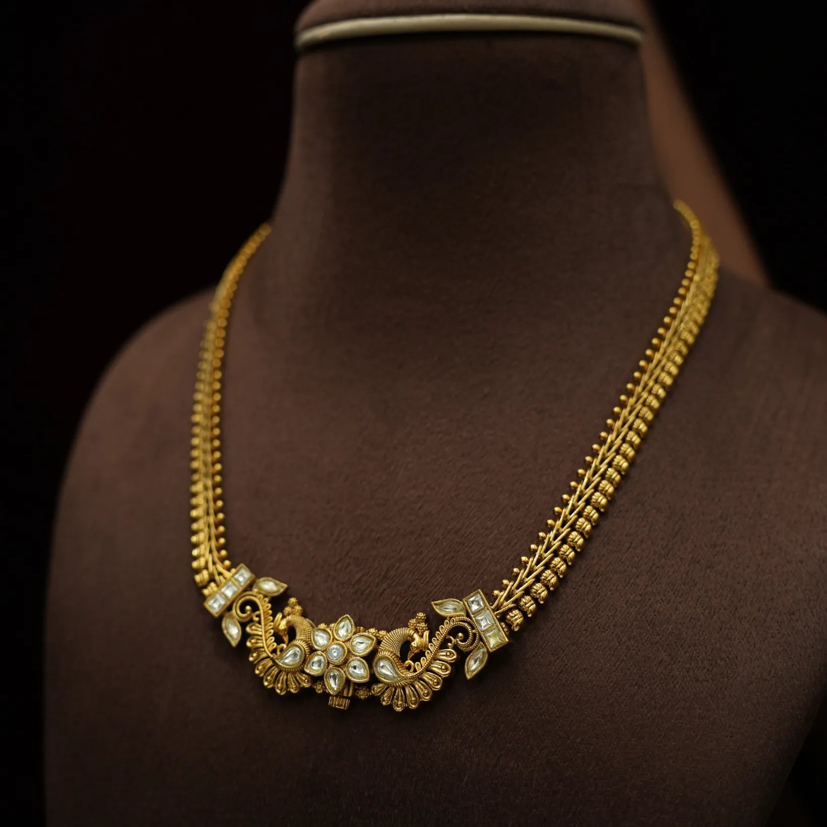 Mitra Antique Necklace - White