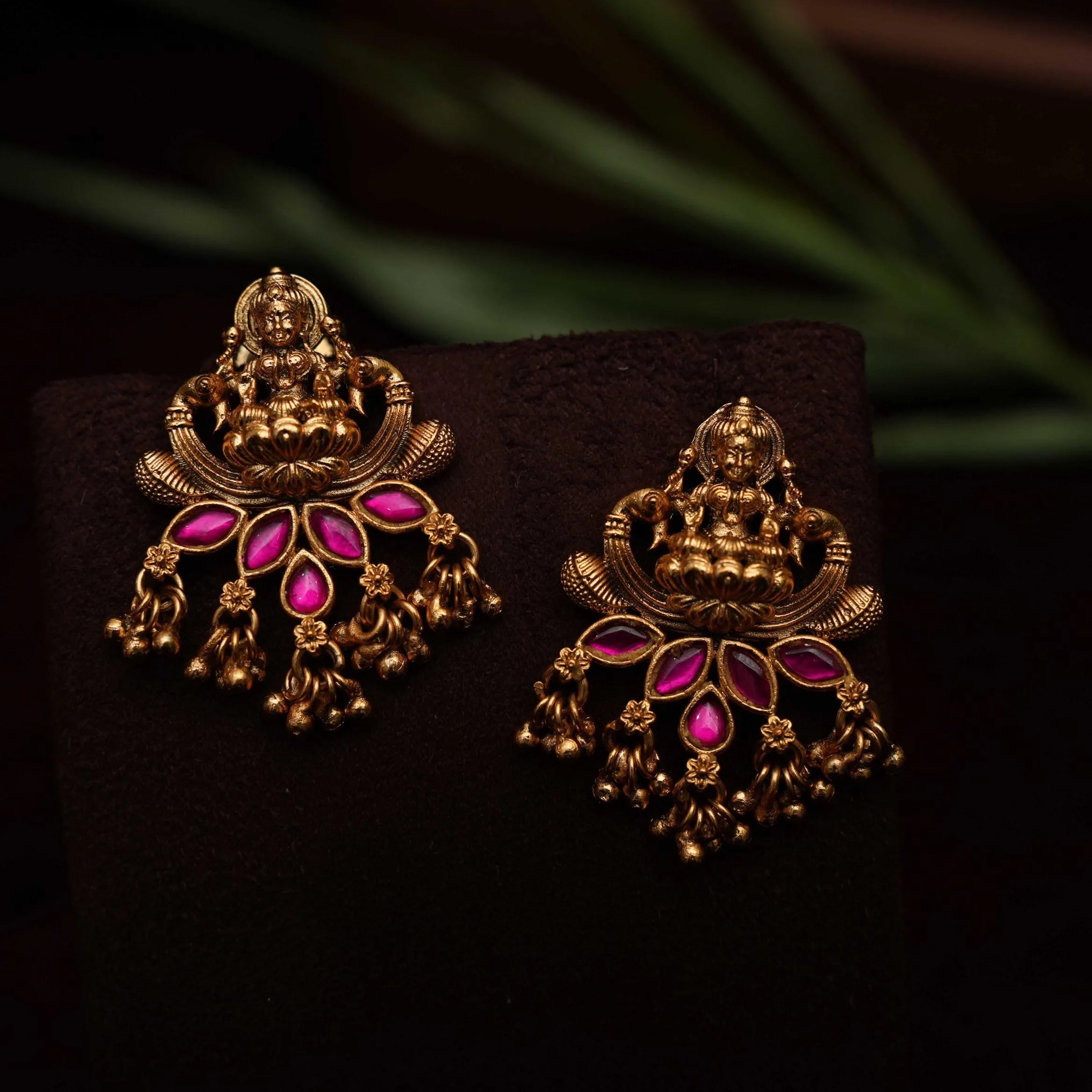 Mohana Antique Ear Stud - Reddish Pink