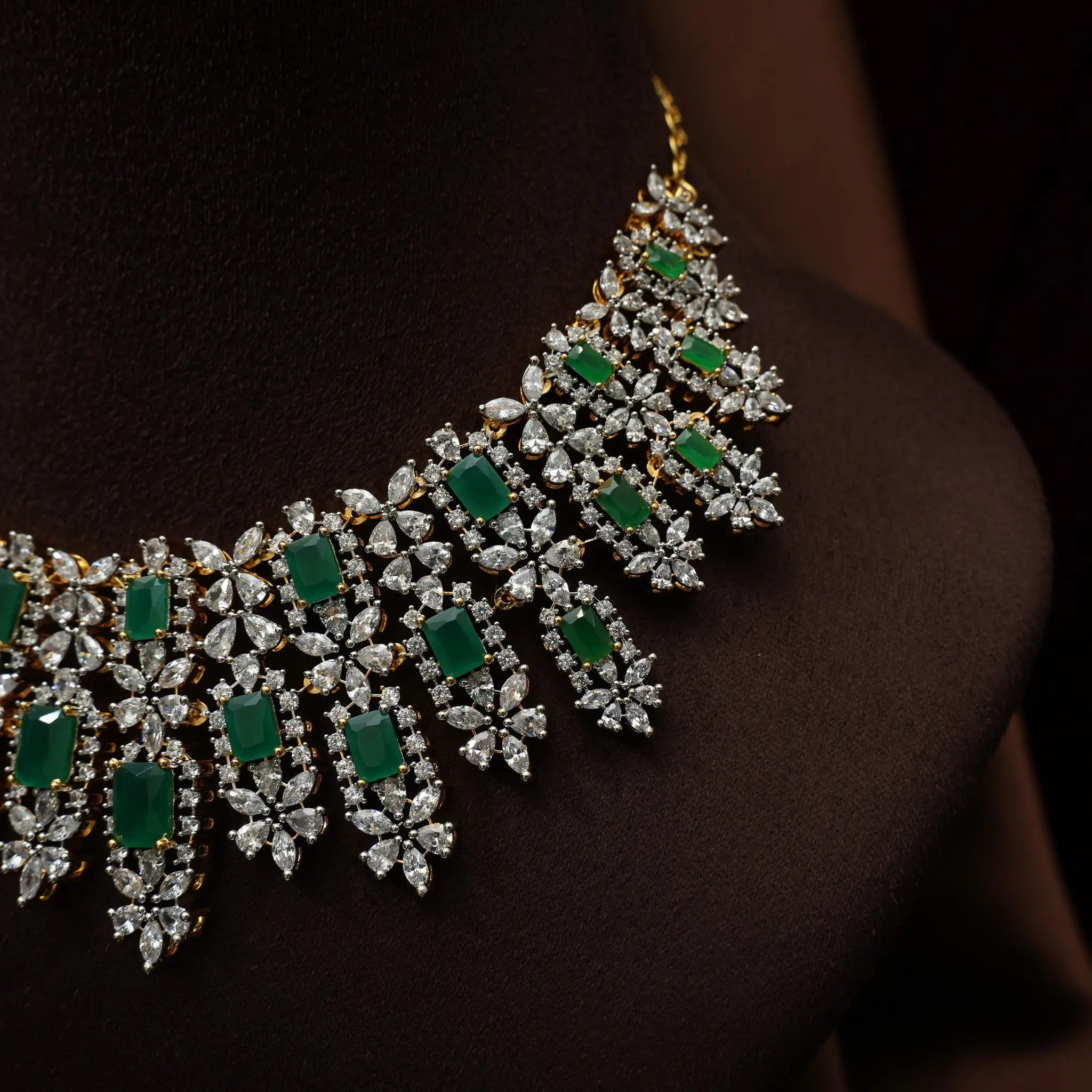 Moshika Zircon Necklace