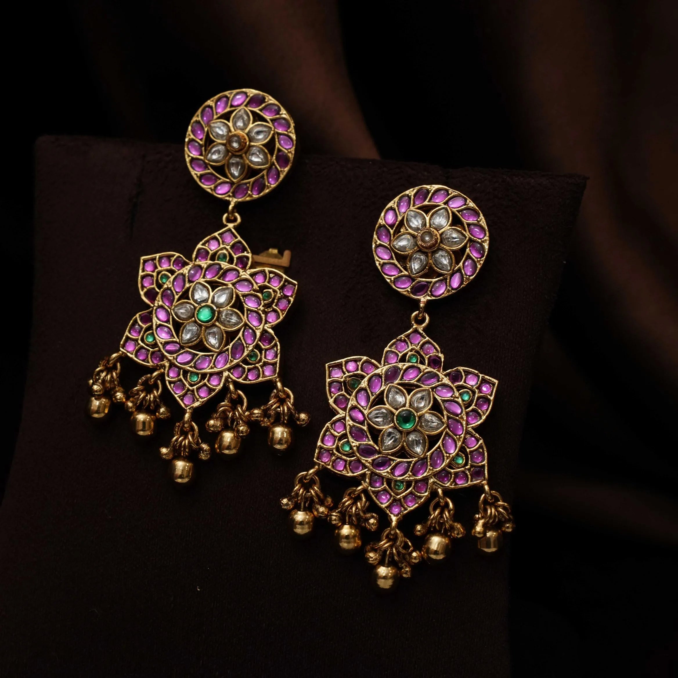 Naisha Antique Reversible Hasli Necklace