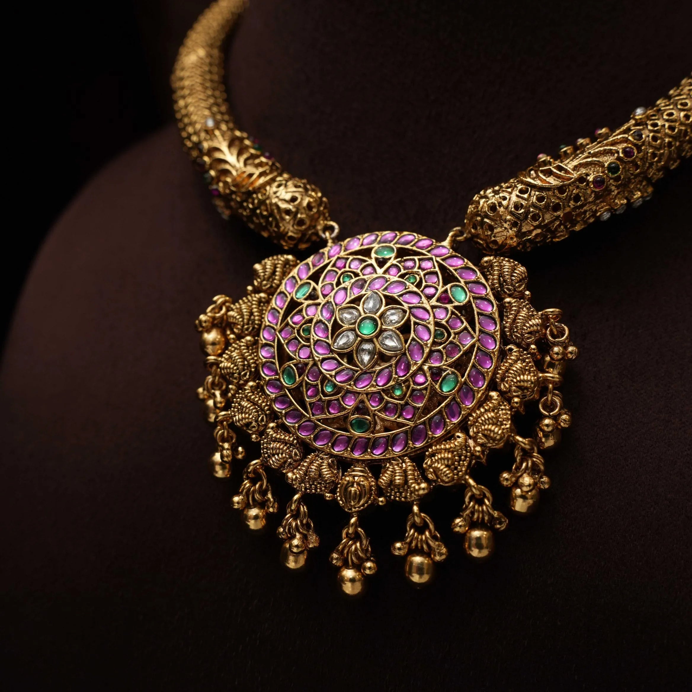 Naisha Antique Reversible Hasli Necklace