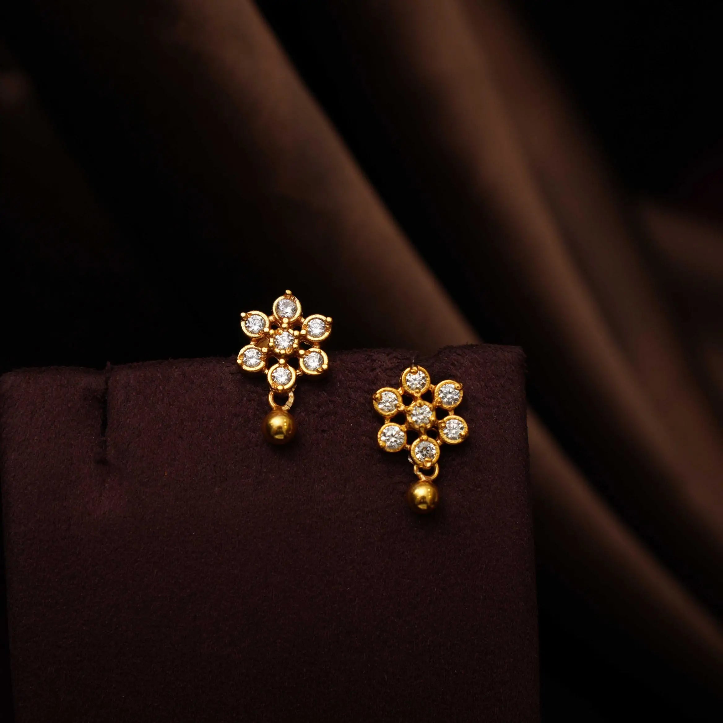 Nakashtra Silver Necklace - White