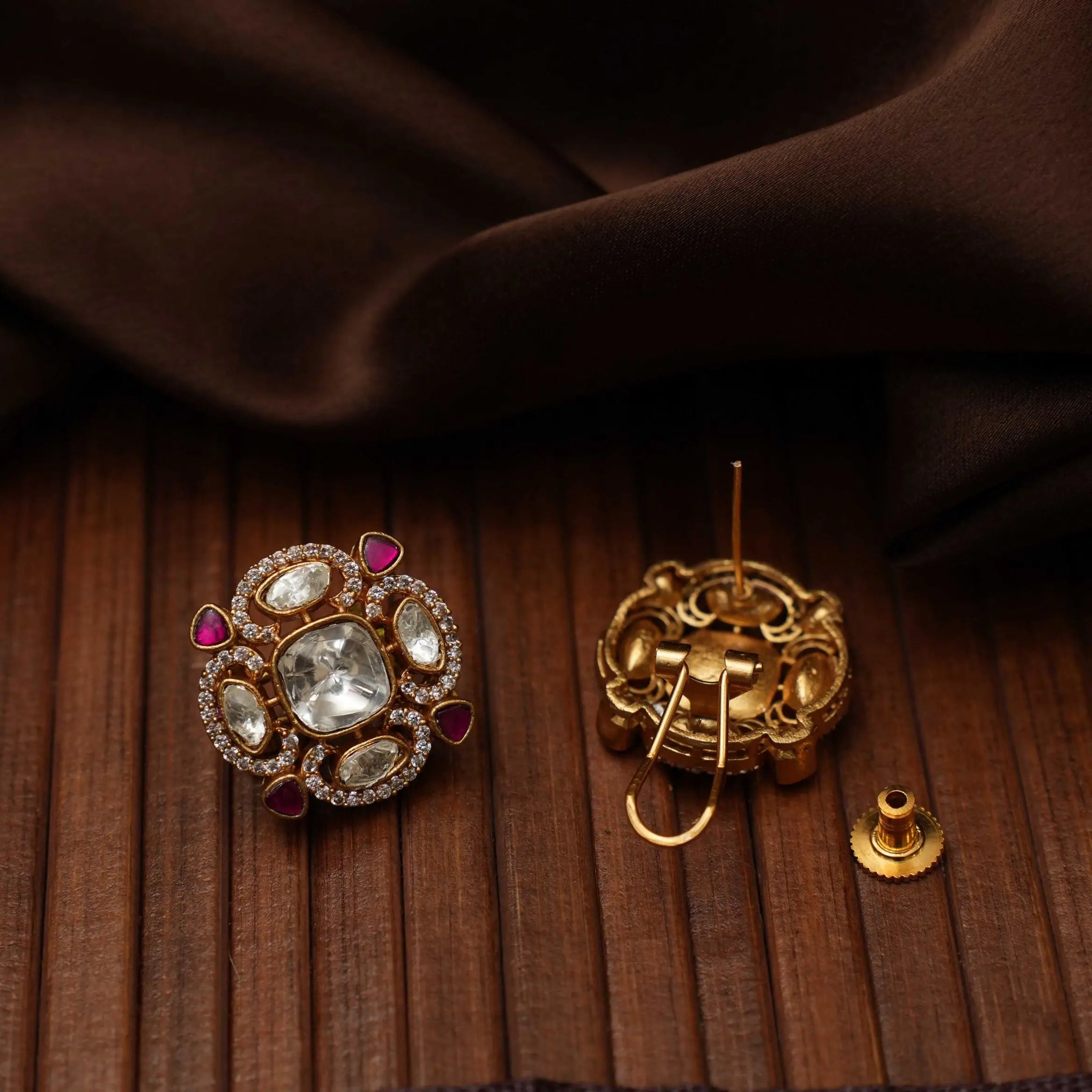 Nalini Polki Ear Stud - Red