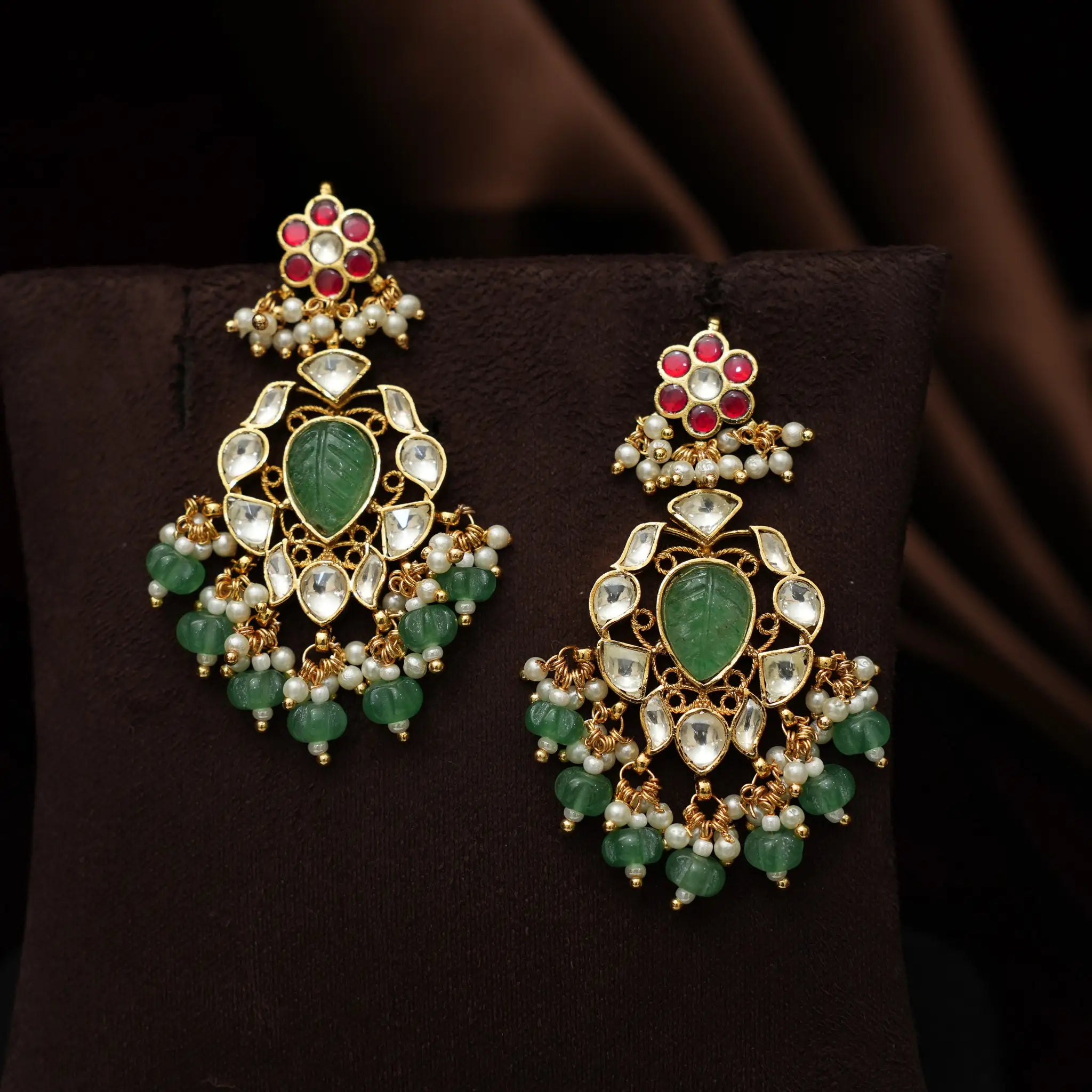 Namrada Polki Choker