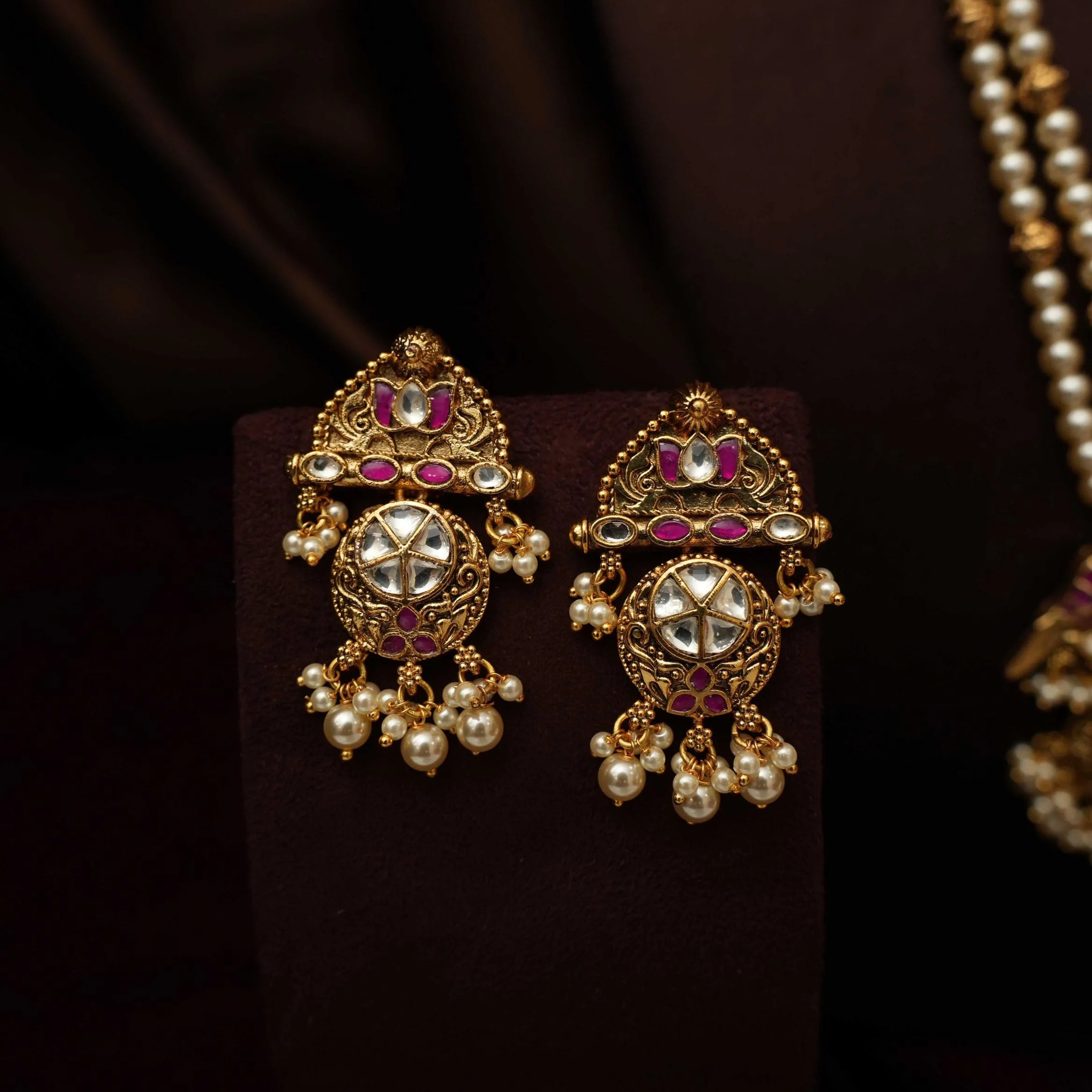 Namya Antique Pearl Necklace