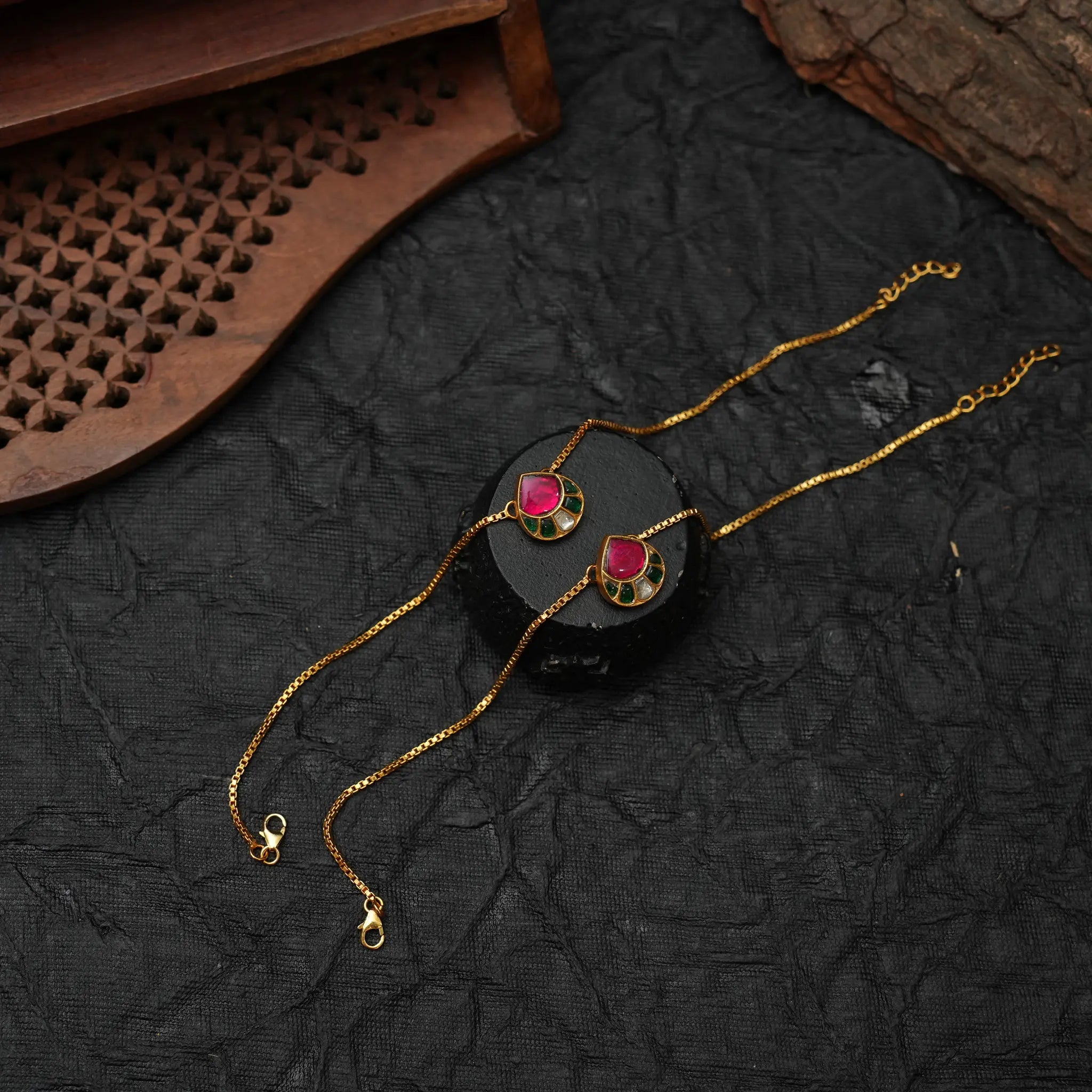 Nartana Silver Anklets - White