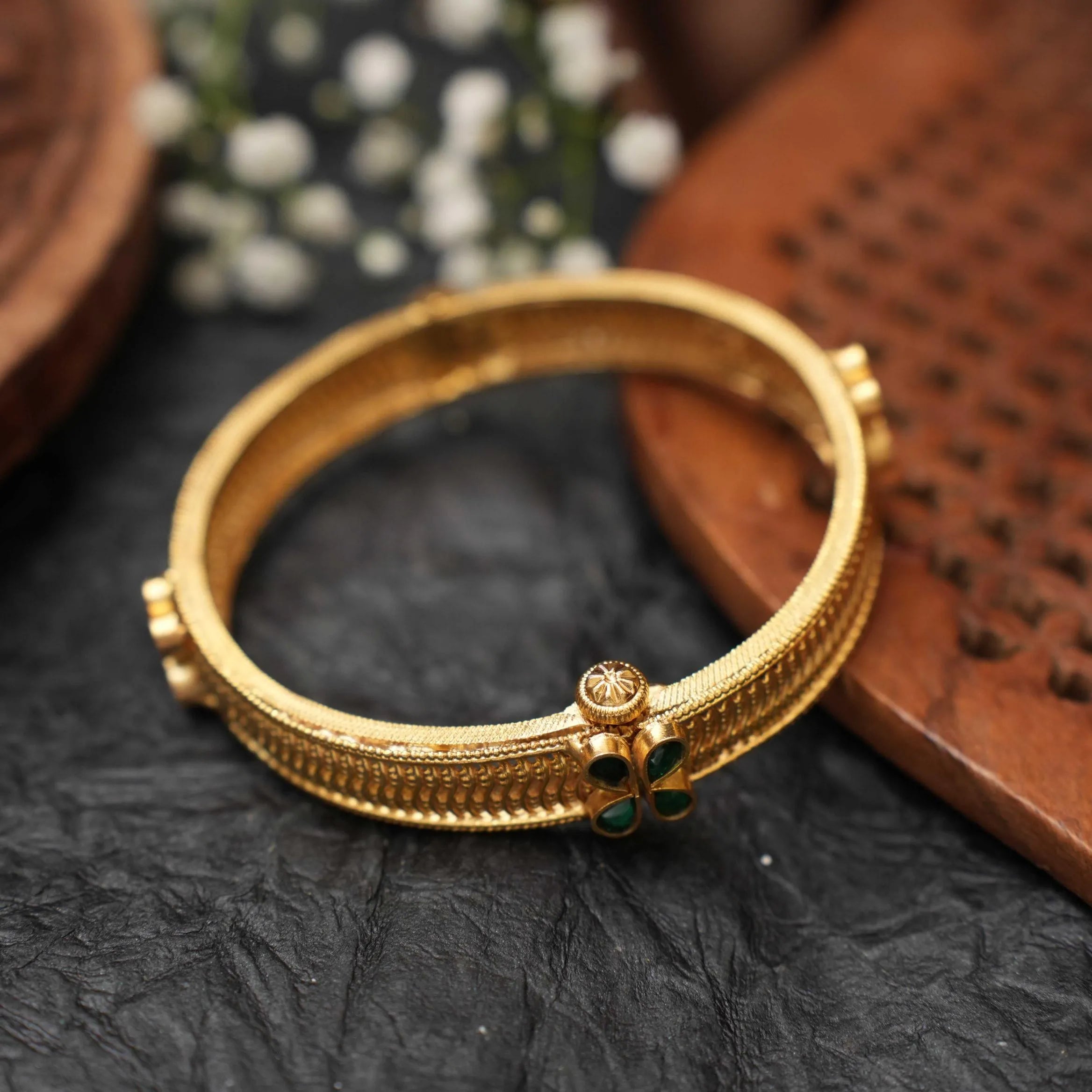 Navasree Silver Kada Bangle