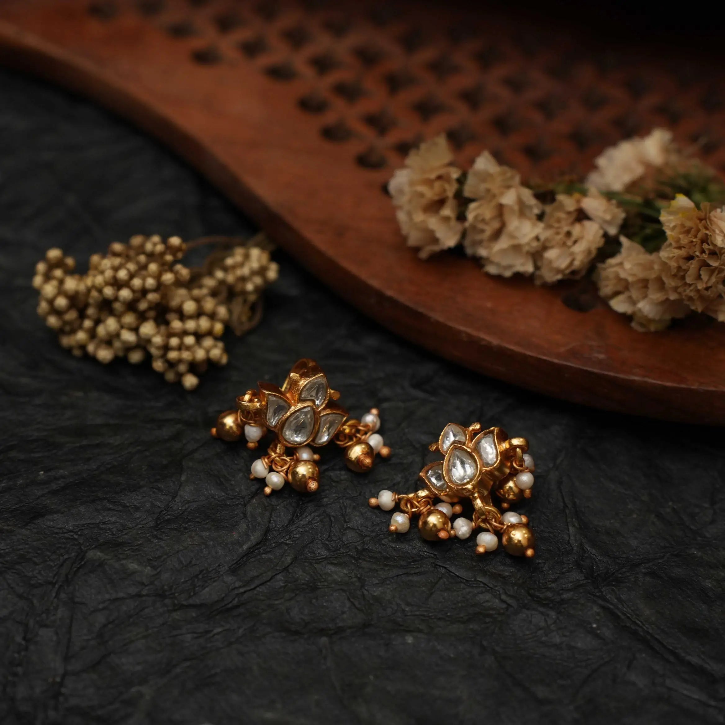 Nayana Silver Bugadi Ear Cuff - Pari