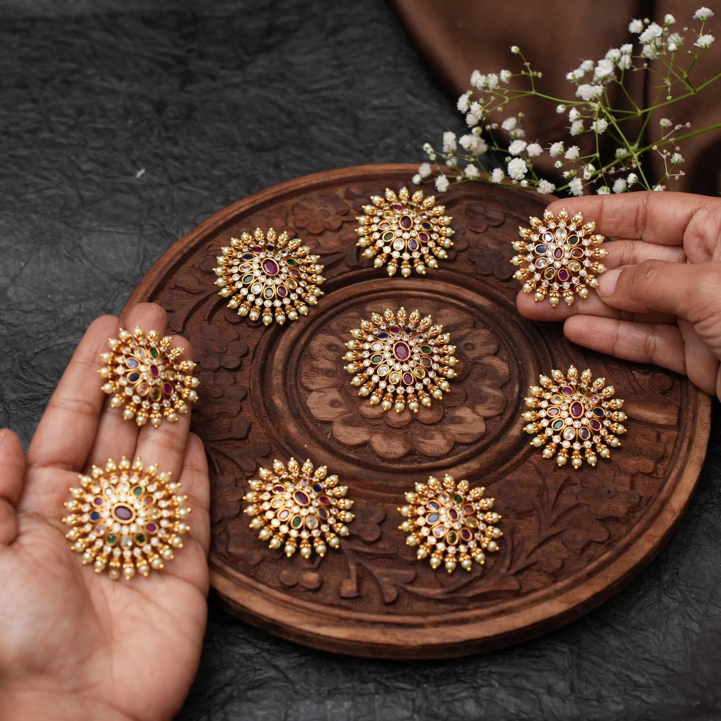 Neesha Antique Rakkodi / Hair Pins - Multicolor