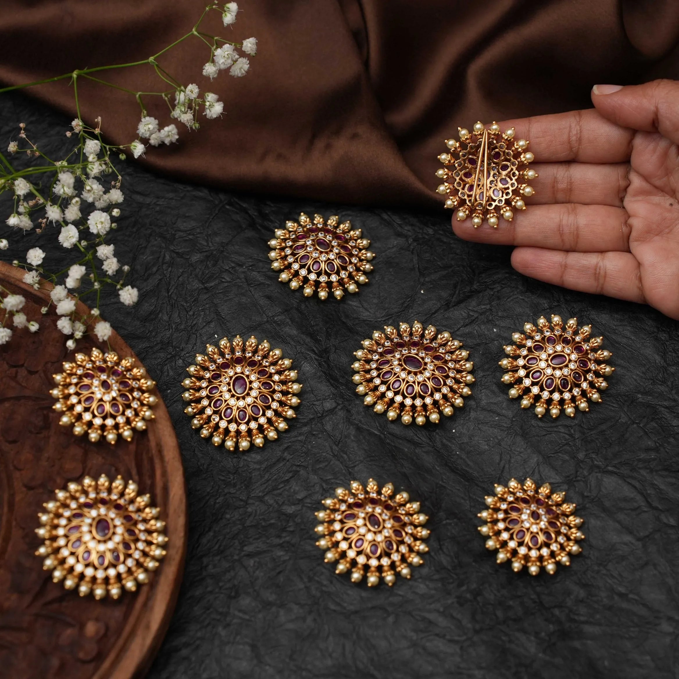 Neesha Antique Rakkodi/ Hair Pins - Red