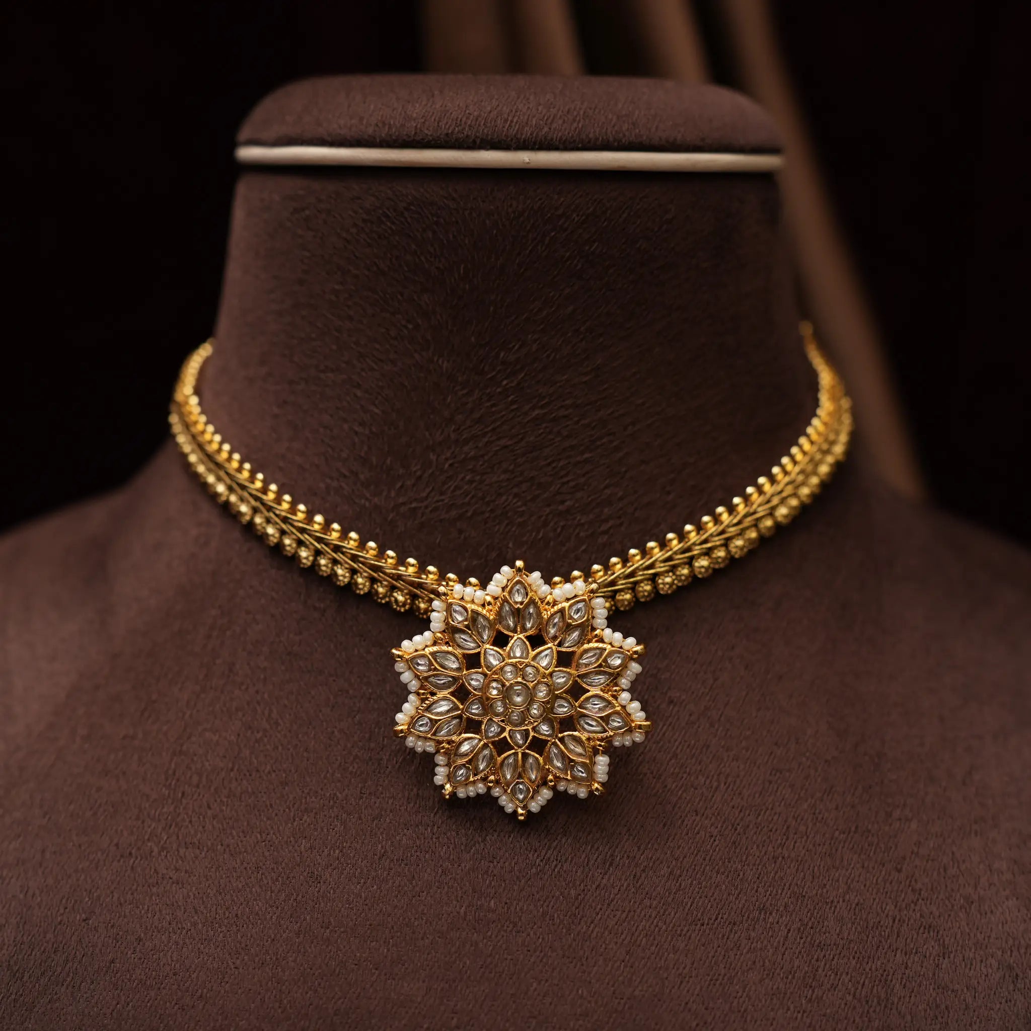 Nila Polki Choker - White