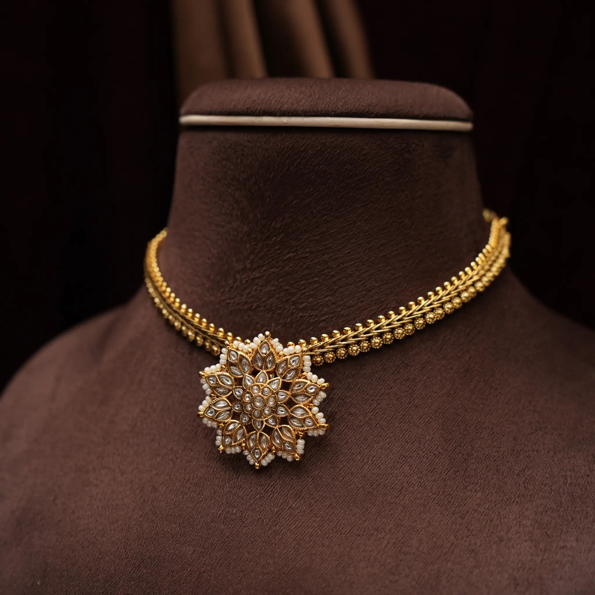 Nila Polki Choker - White