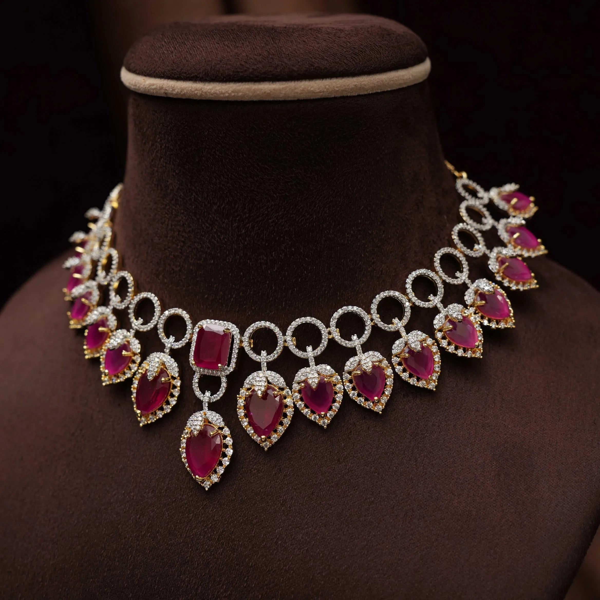 Nila Zircon Necklace