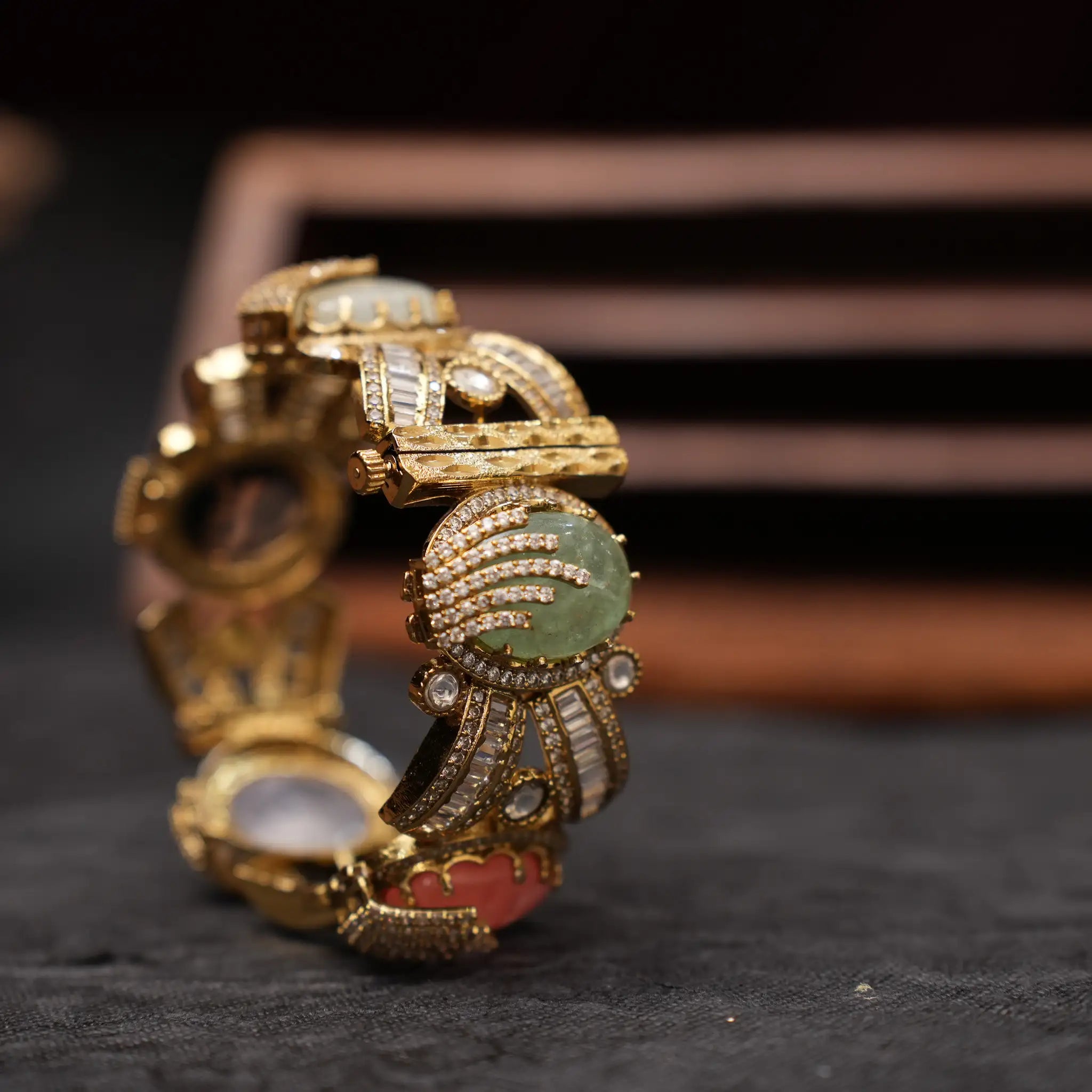 Nireka VIctorian Kada Bangle