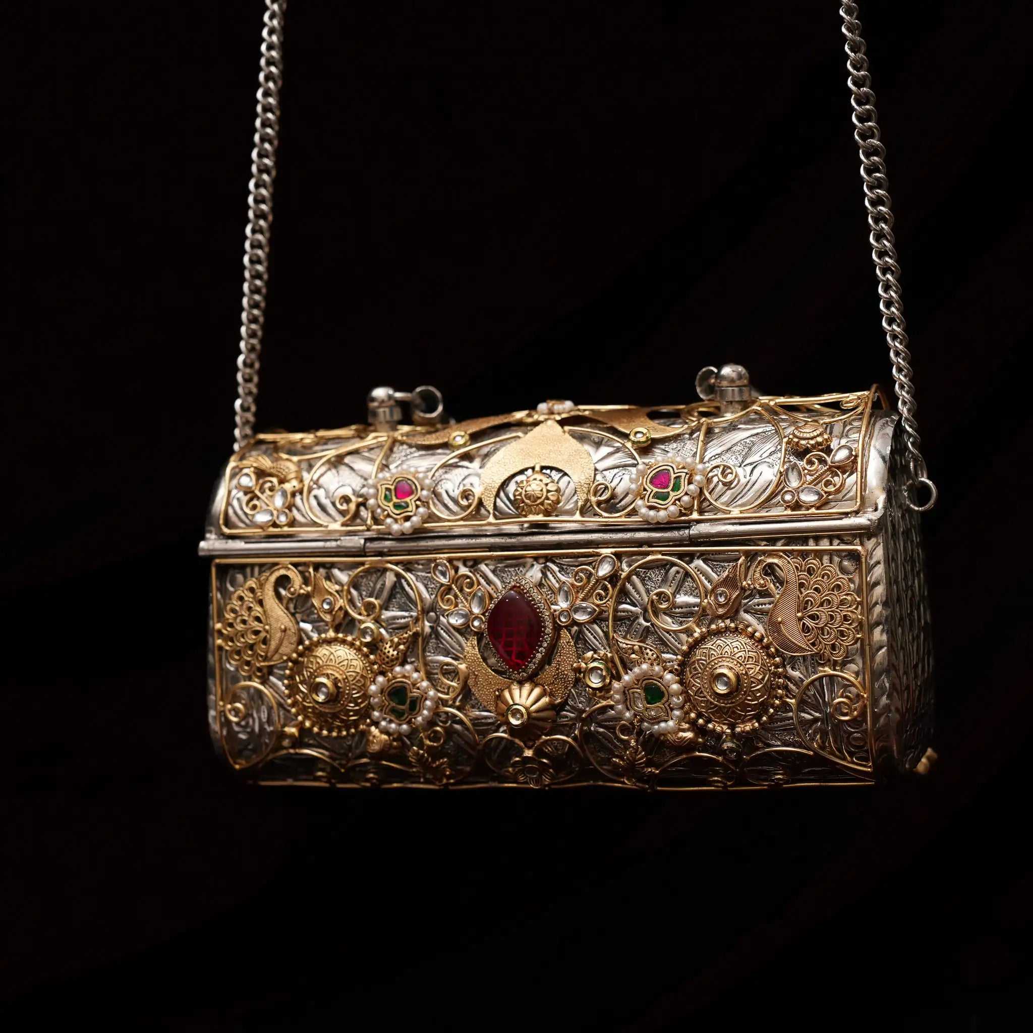 Nishara Polki Clutch