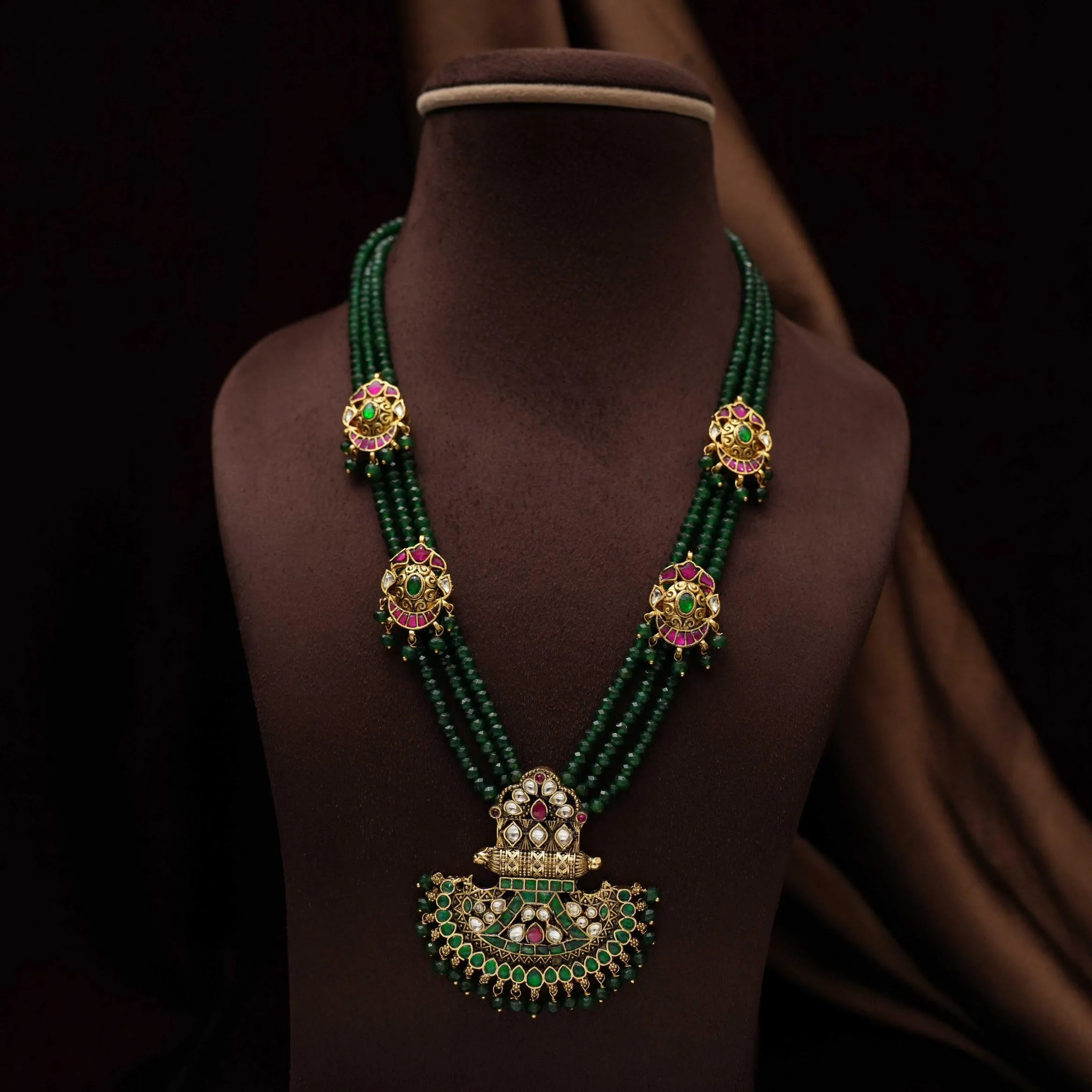 Niti Beaded Necklace - Green