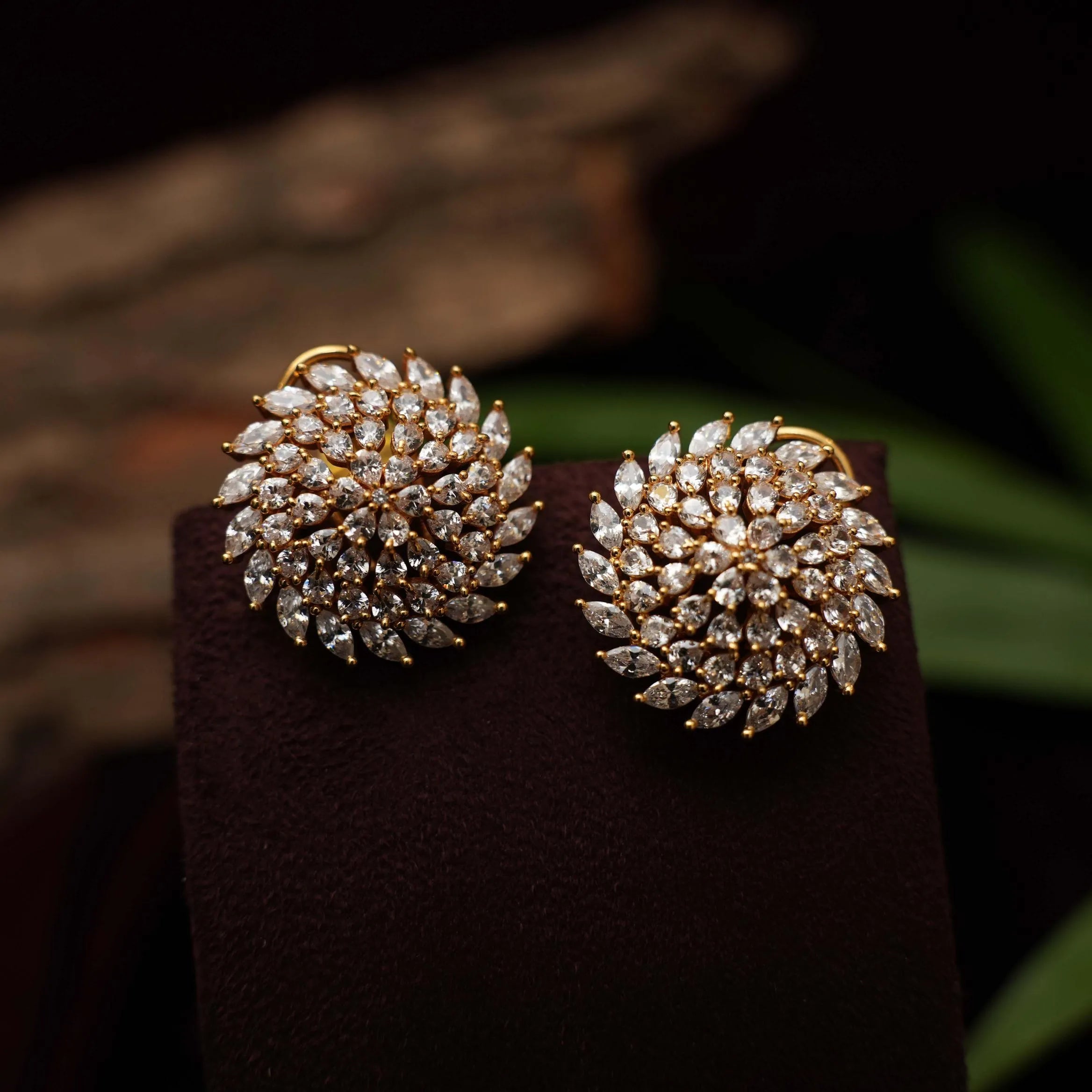 Niya Zircon Ear Stud - Rimli Boutique