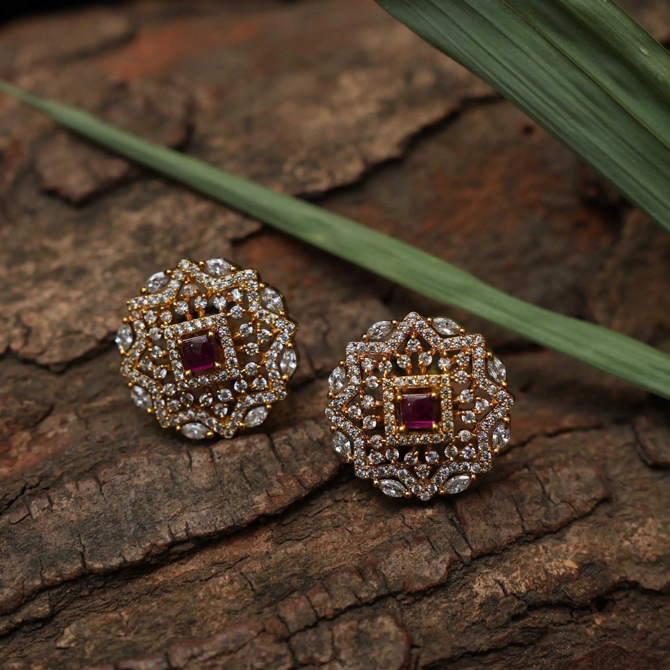 Niya Zircon Ear Stud