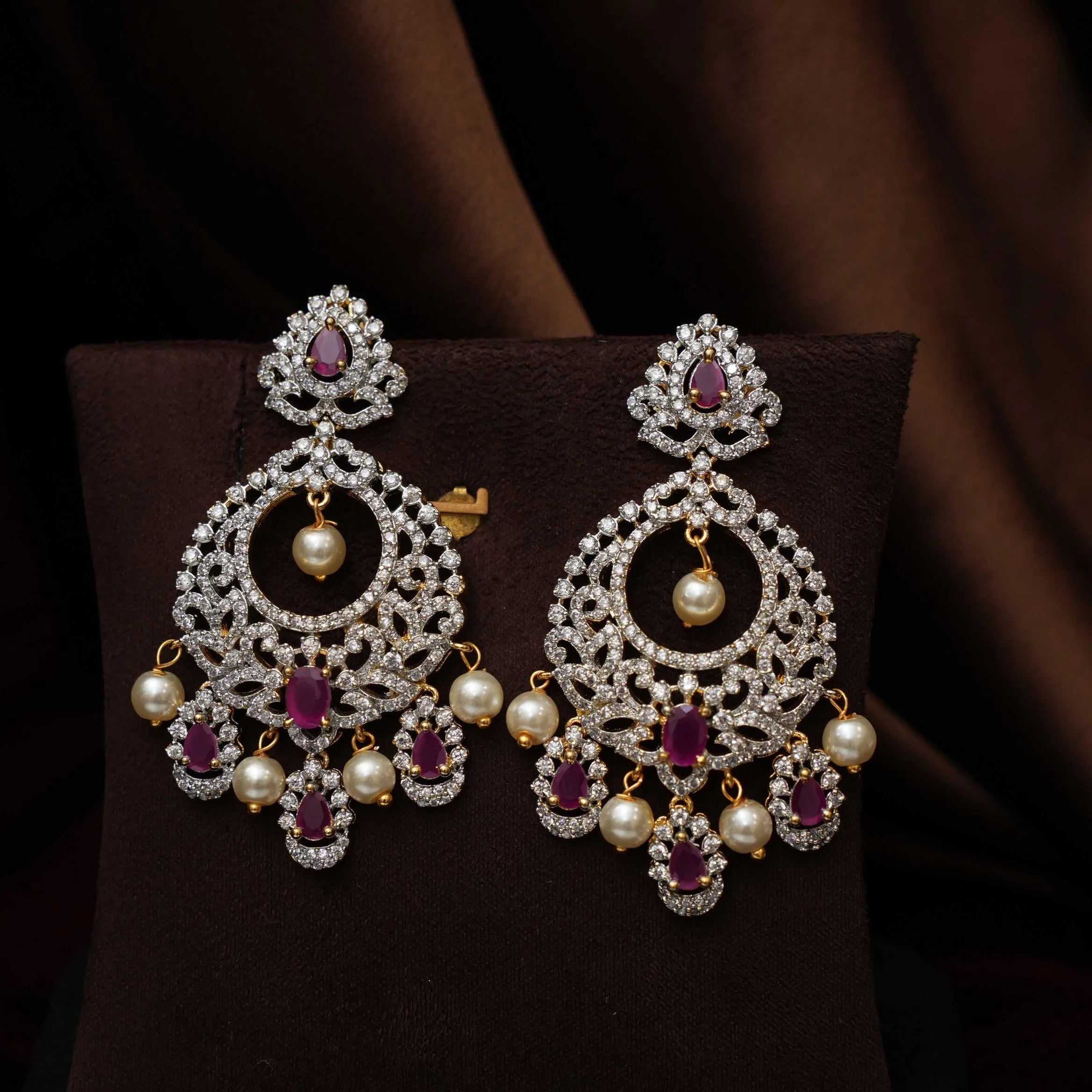 Nrinder Zircon Necklace