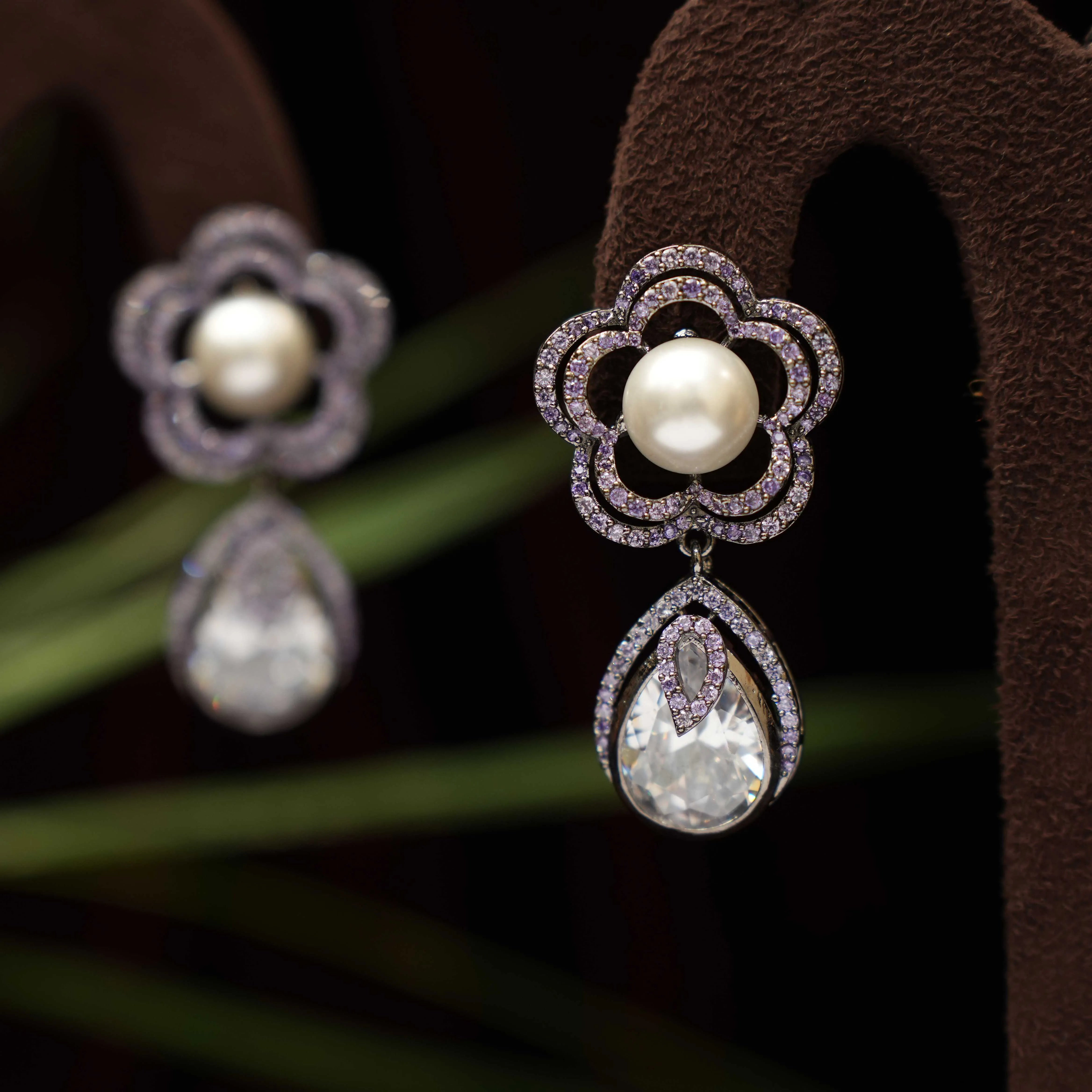 Omana Zircon Earrings - White