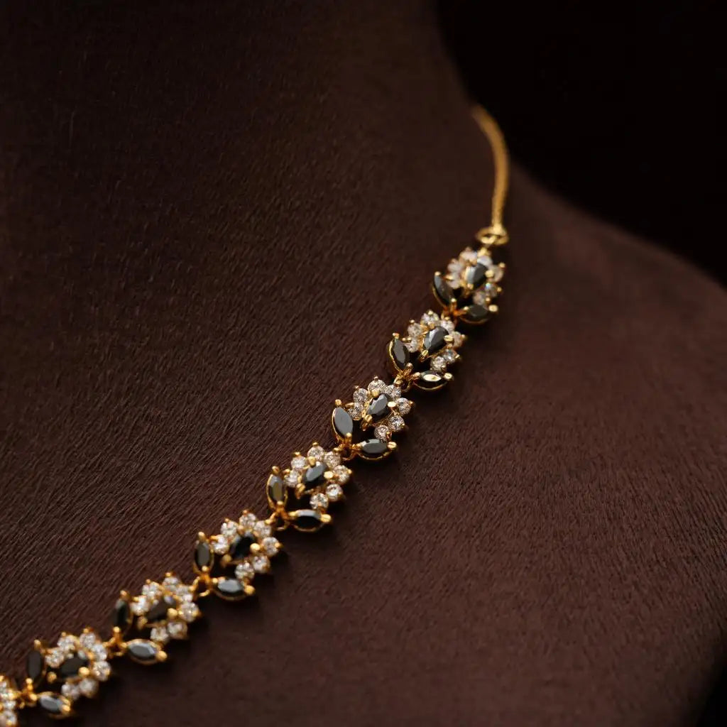 Oshika Zircon Black Necklace
