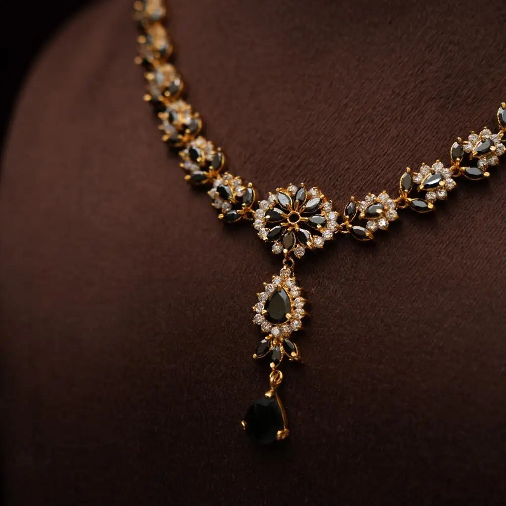 Oshika Zircon Black Necklace