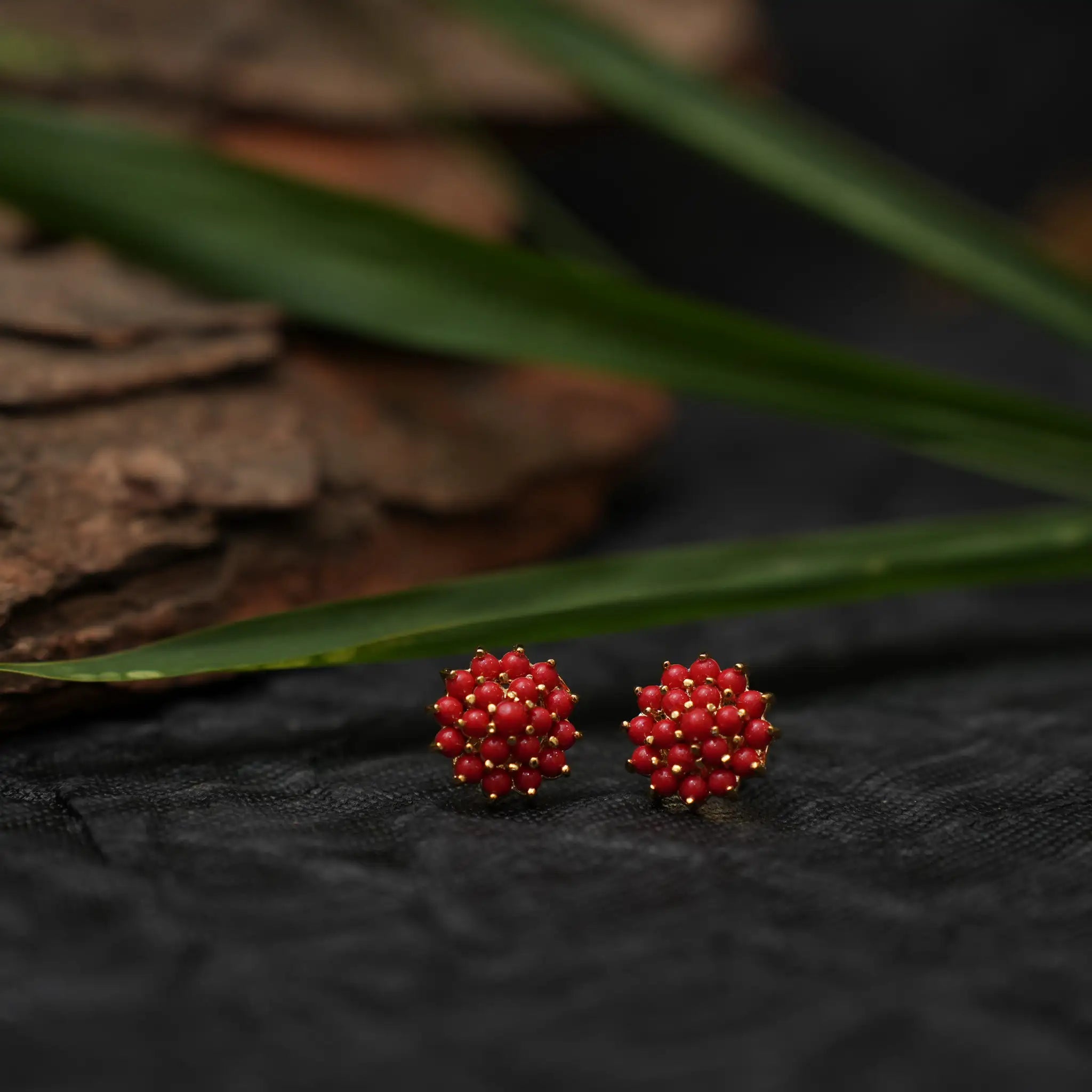 Pari Antique Ear Stud - Finn