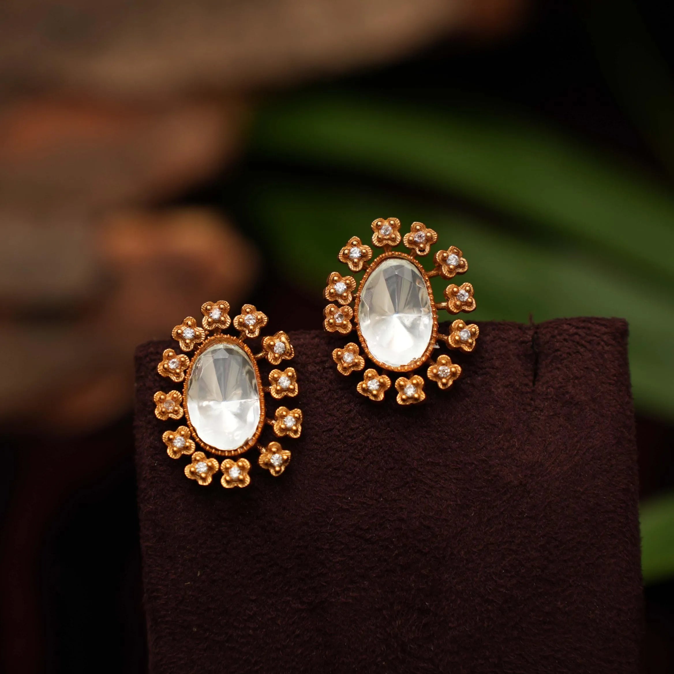 Pari Zircon Ear Stud - Rimli Boutique