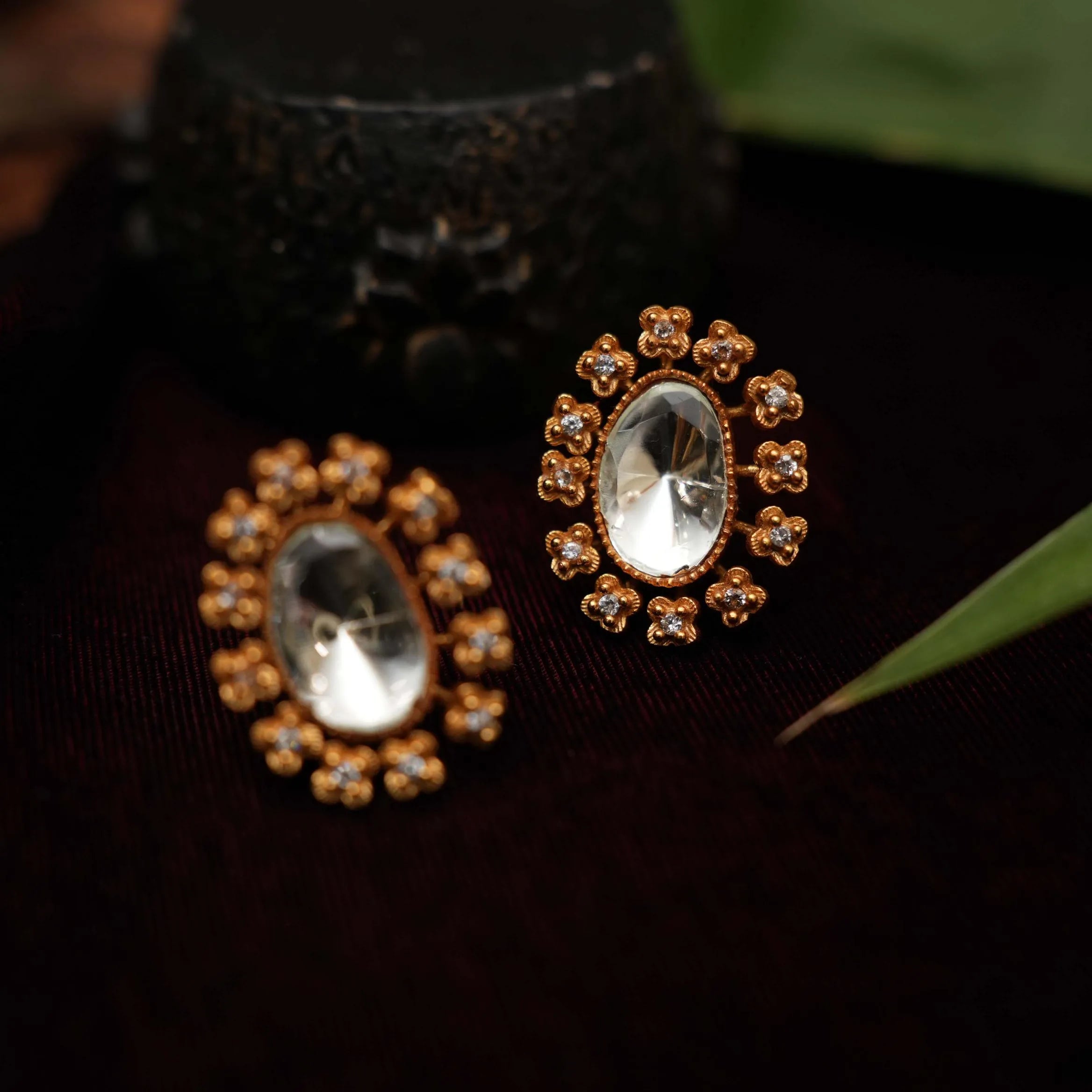 Pari Zircon Ear Stud - Rimli Boutique