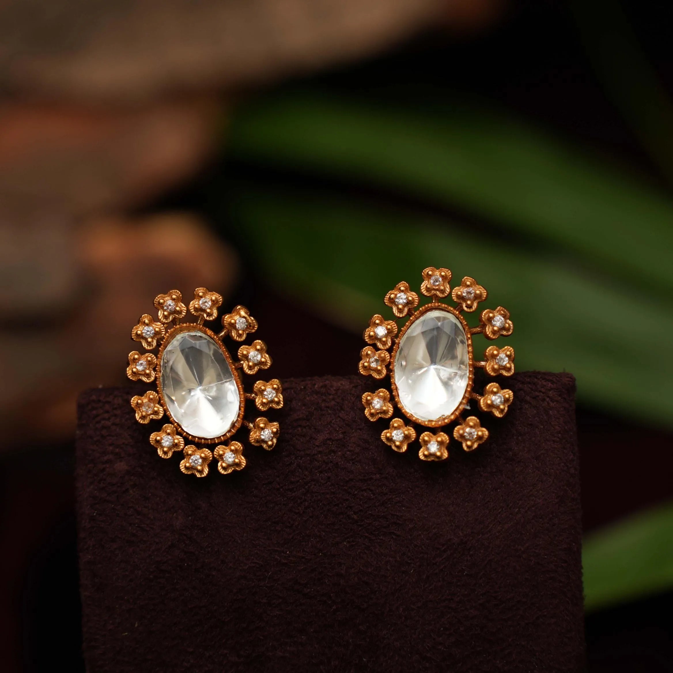 Pari Zircon Ear Stud - Rimli Boutique