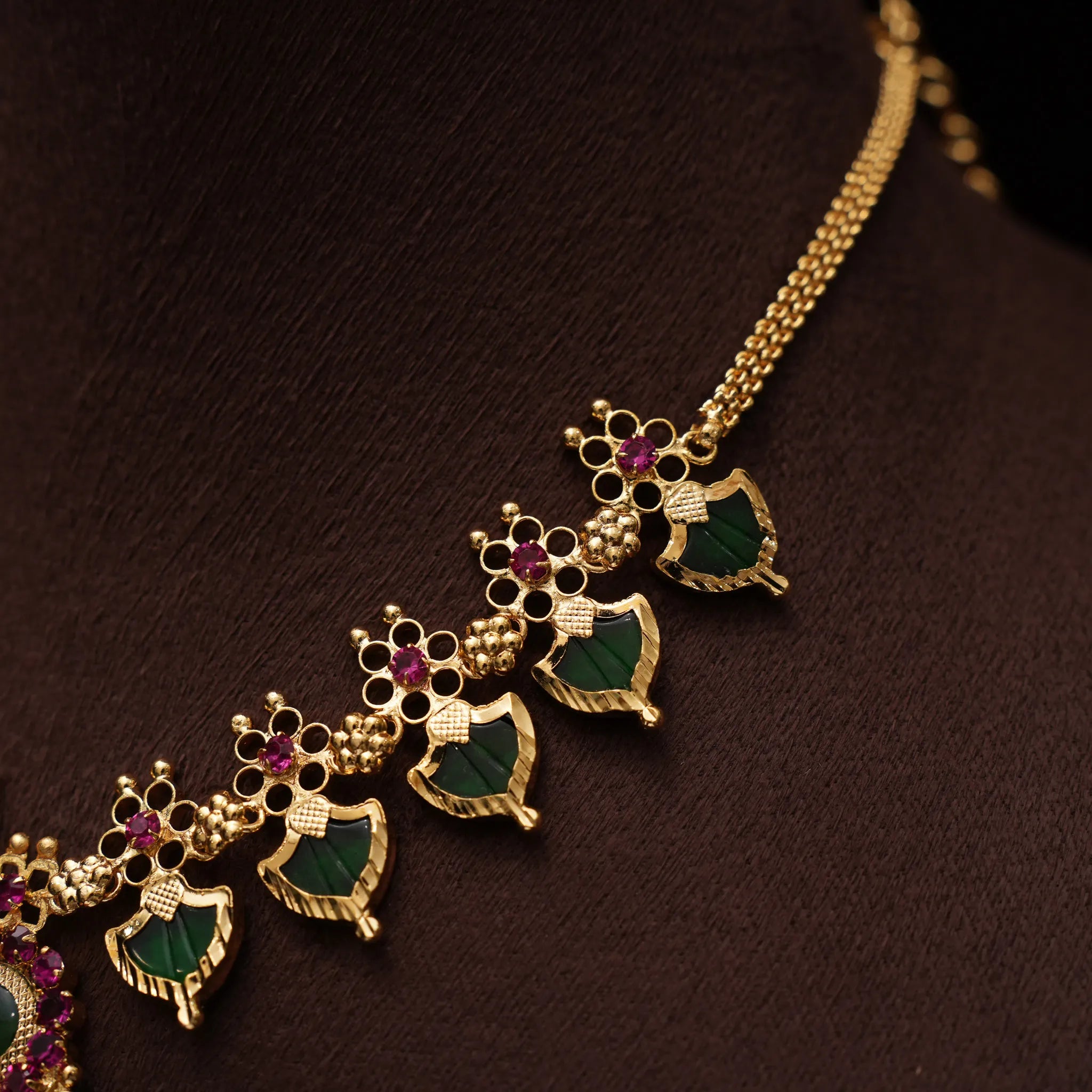 Pranith Palakka Necklace - Siya