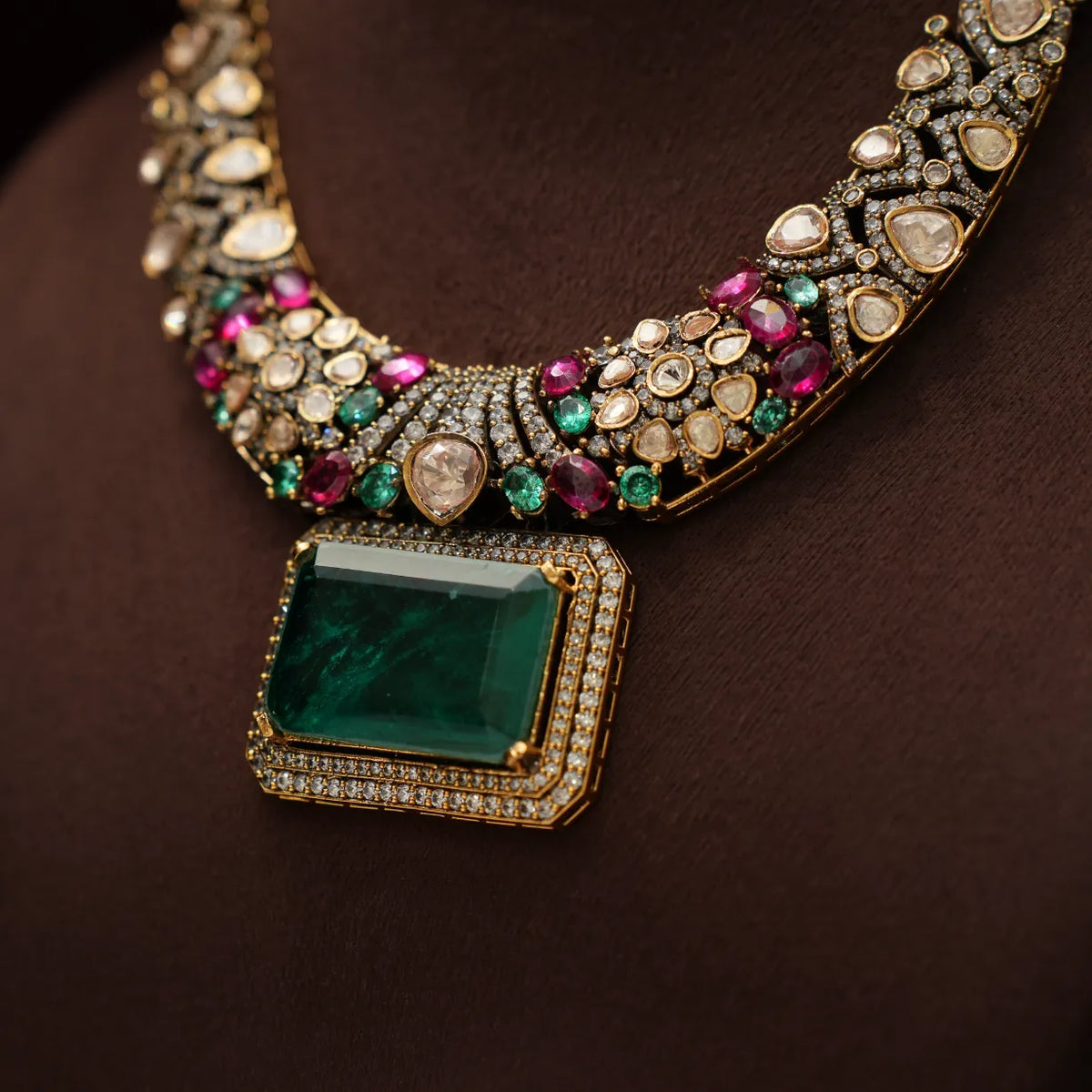 Prisha Victorian Polki Necklace - Emerald Green