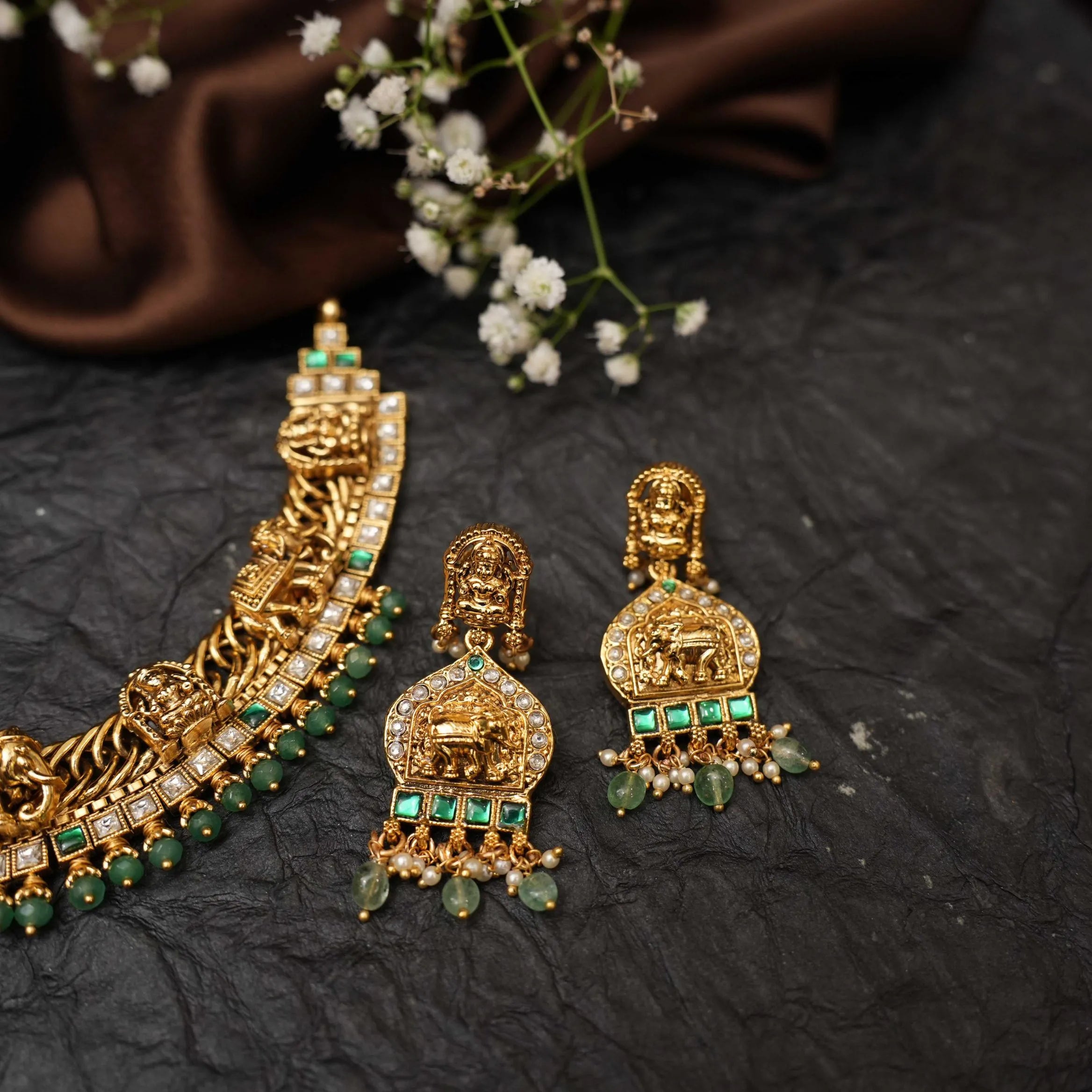 Pusita Antique Necklace - Short