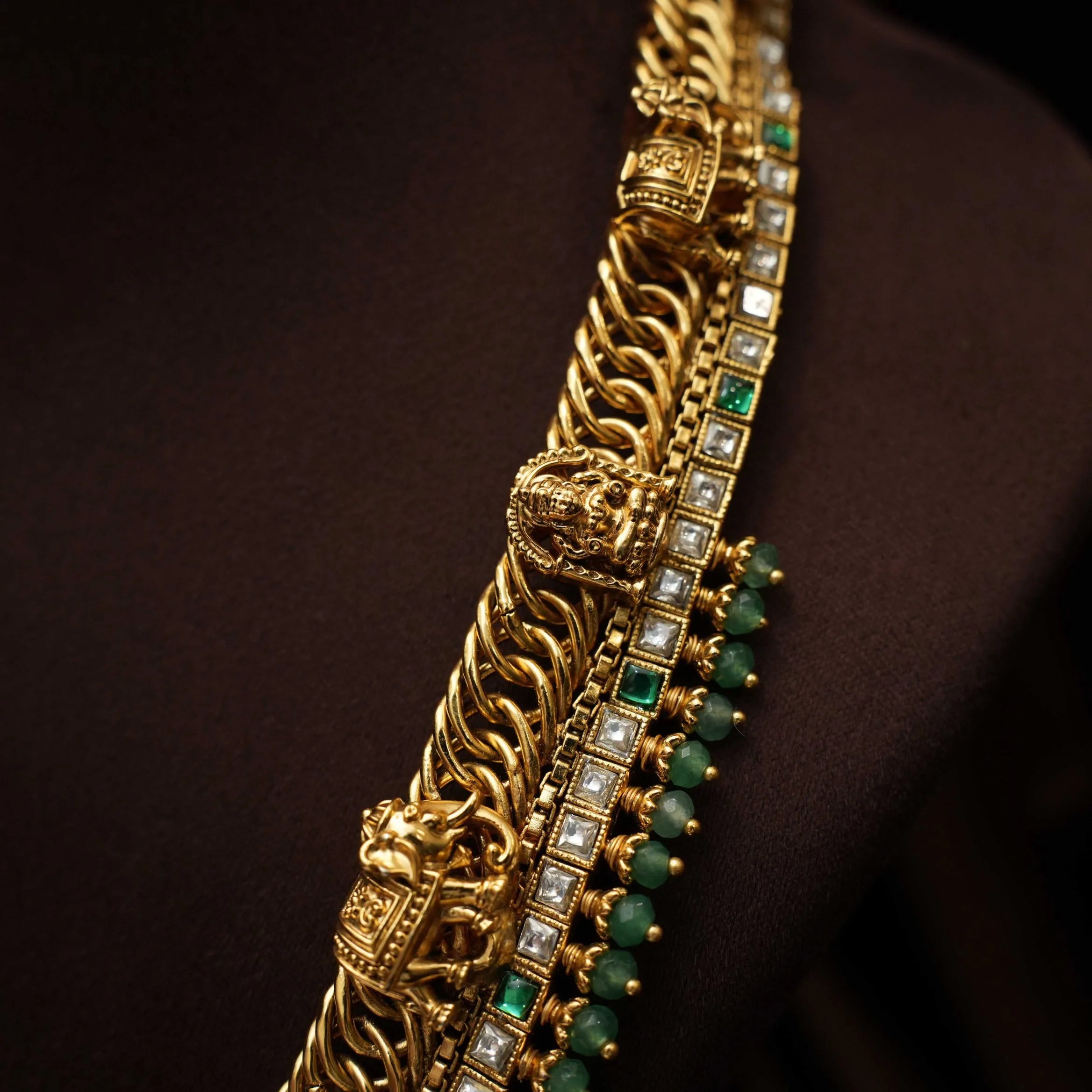 Pusita Antique Necklace