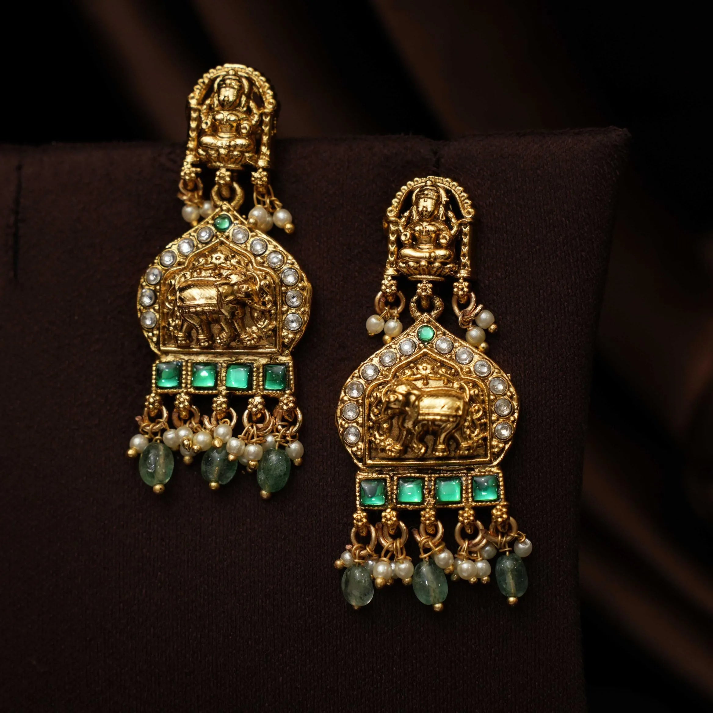 Pusita Antique Necklace