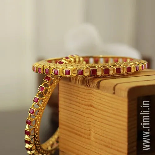 Traditional Filigree Bangle with Red Stones