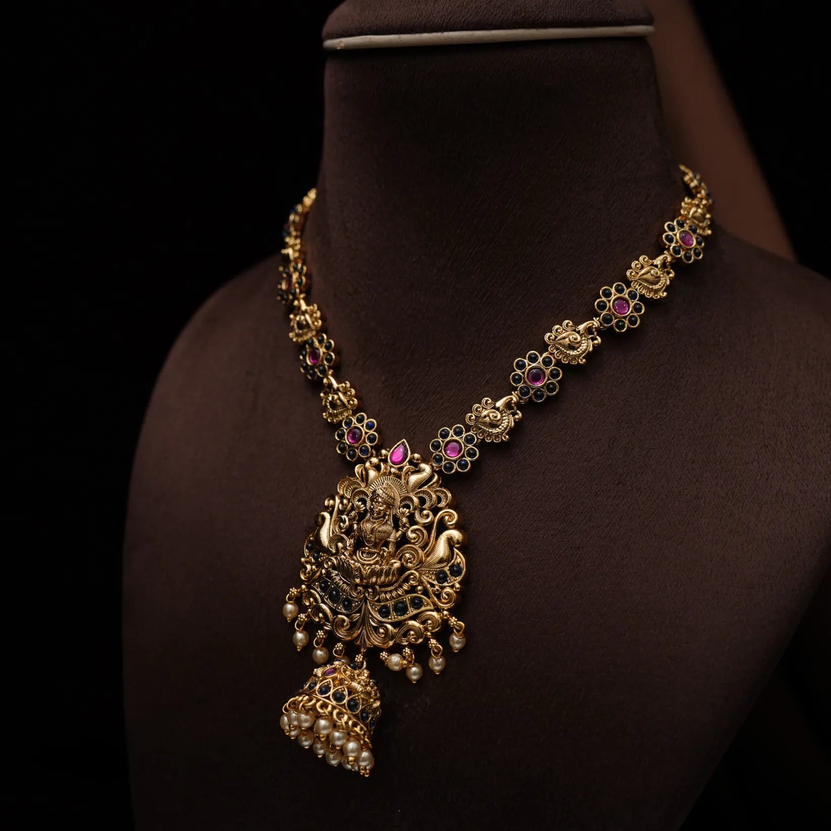 Ranvita Antique Necklace