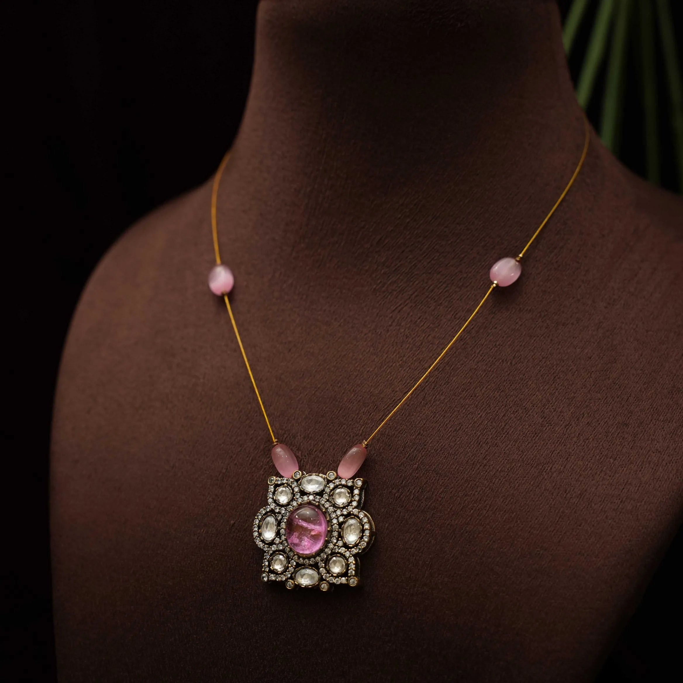 Reka Minimalistic Zircon Necklace - Pastel Pink