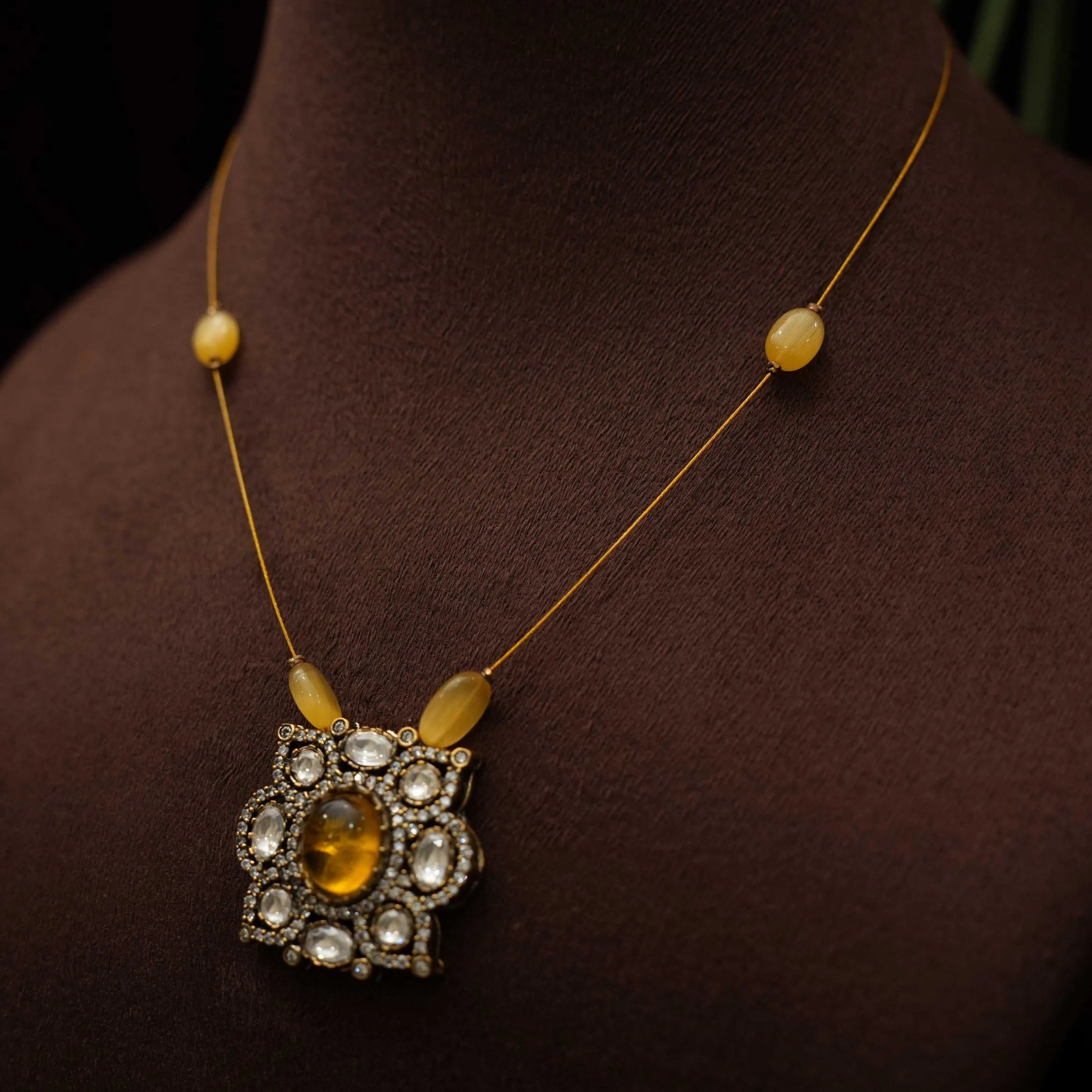 Reka Minimalistic Zircon Necklace - Yellow