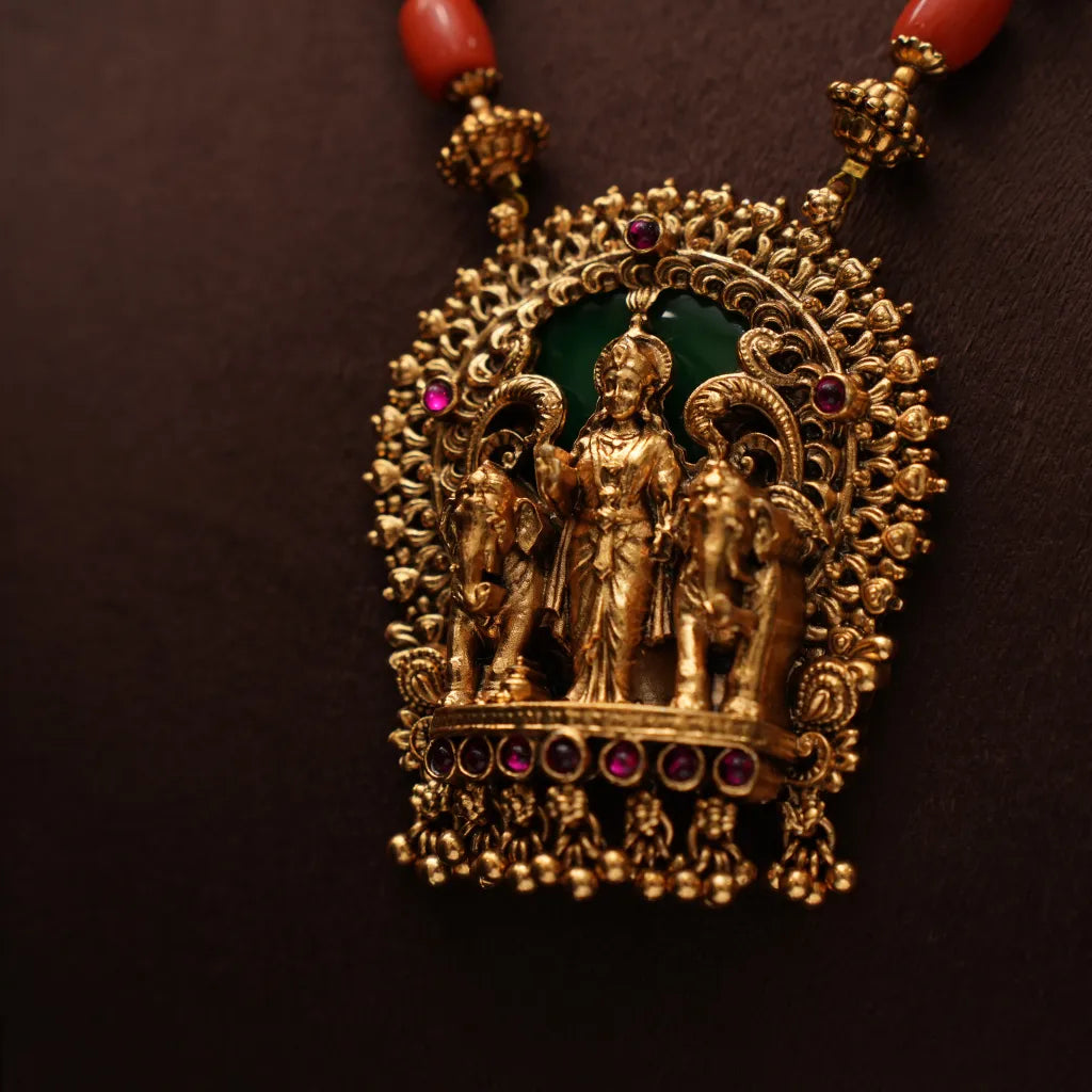 Reyna Antique Coral Necklace