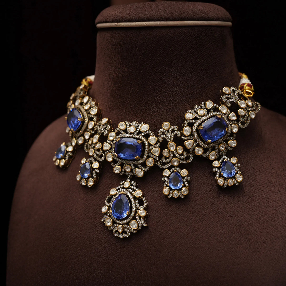 Riaanvi Silver Moissantie Choker - Blue