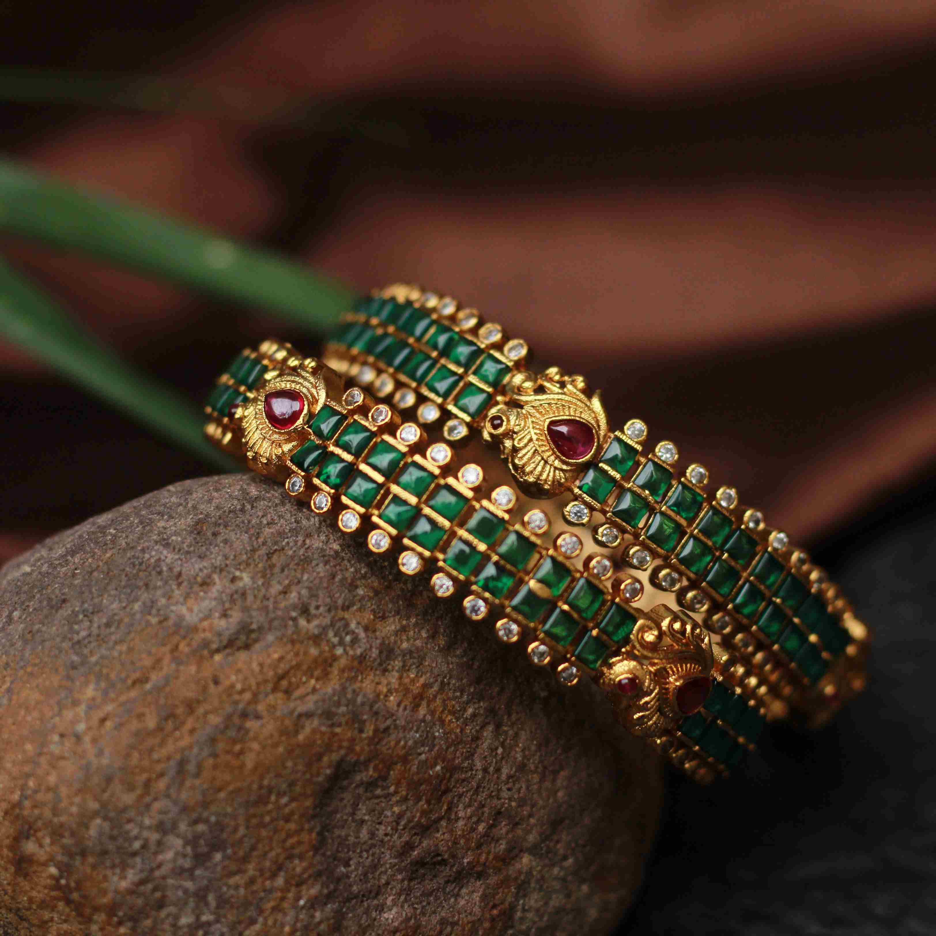 Ridvi Traditional Bangles - Green