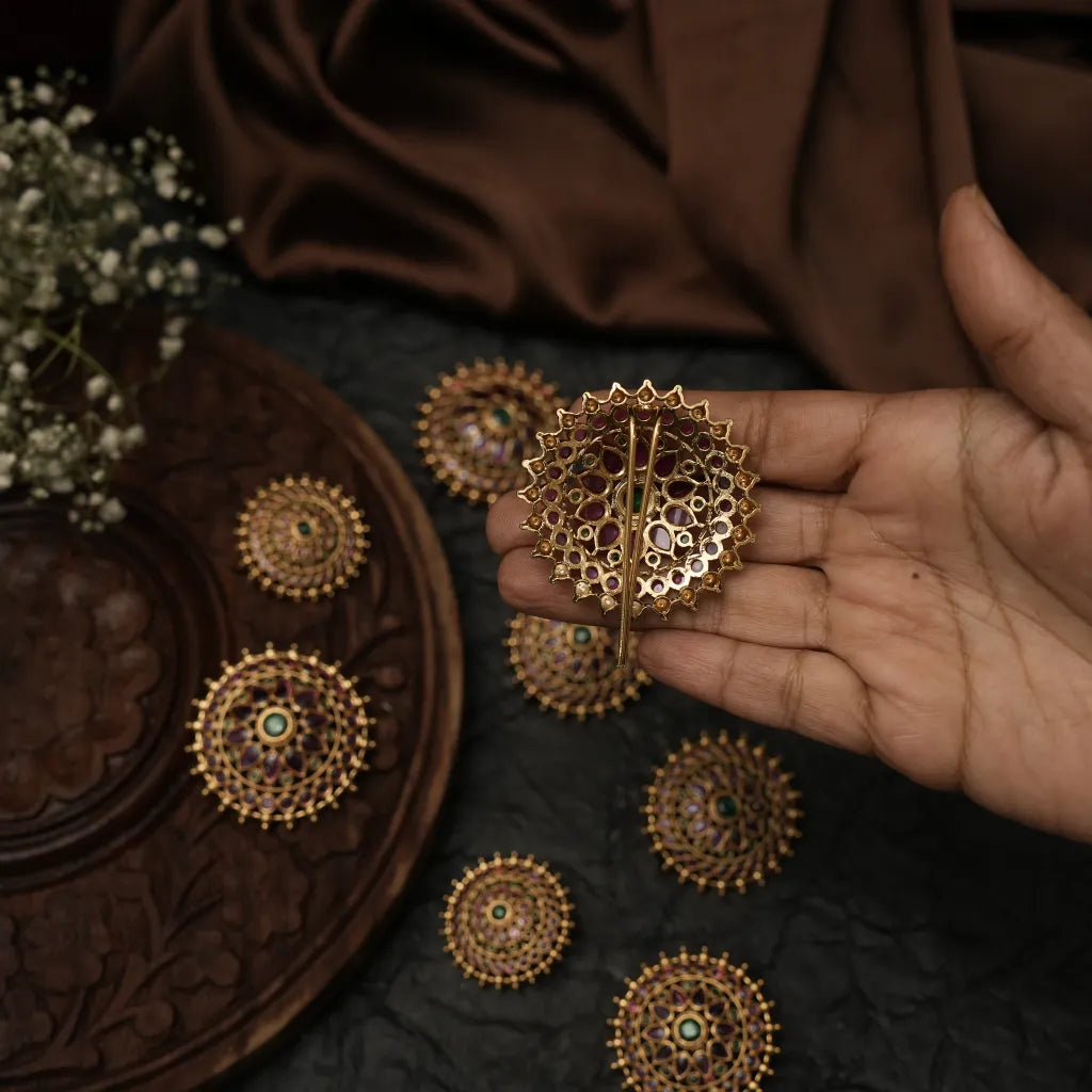 Rishmika Antique Rakkodi/ Hair Pin - Red & Green
