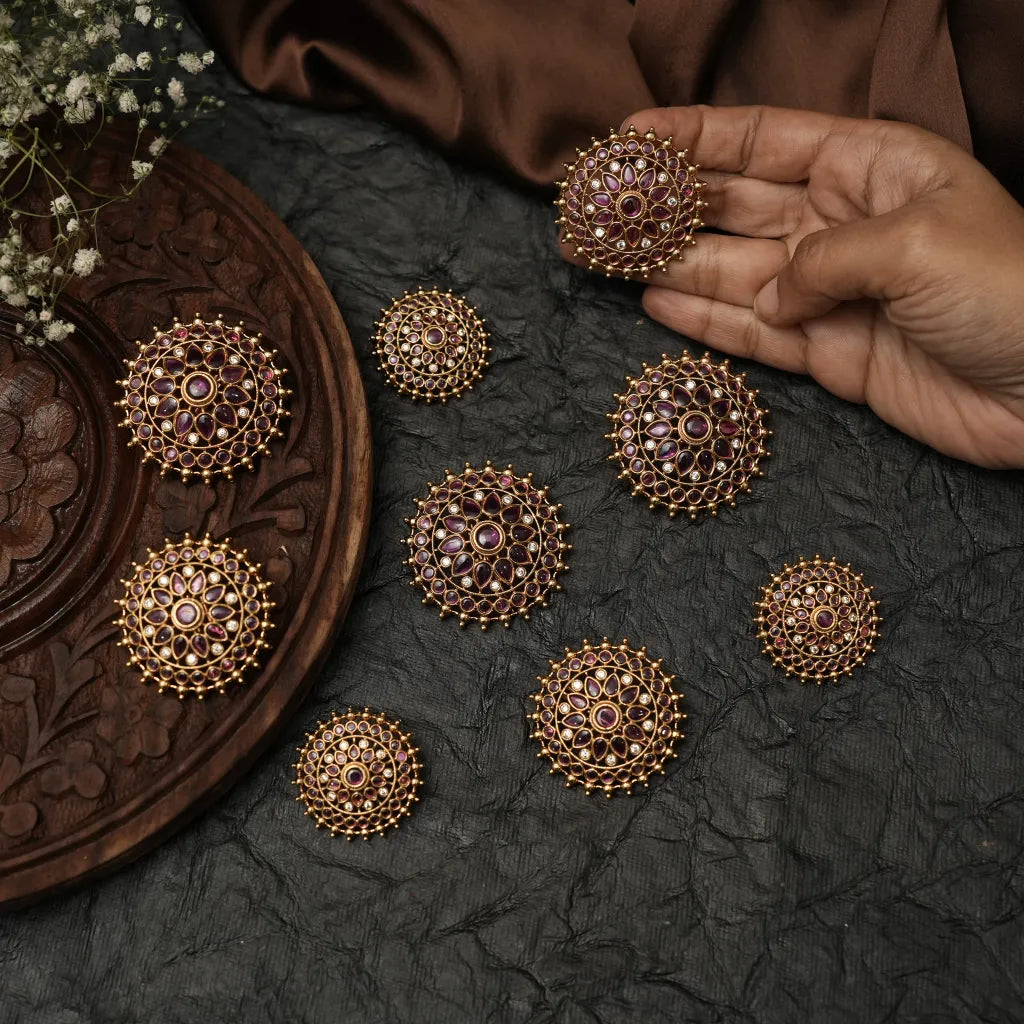 Rishmika Antique Rakkodi/ Hair Pin - Red
