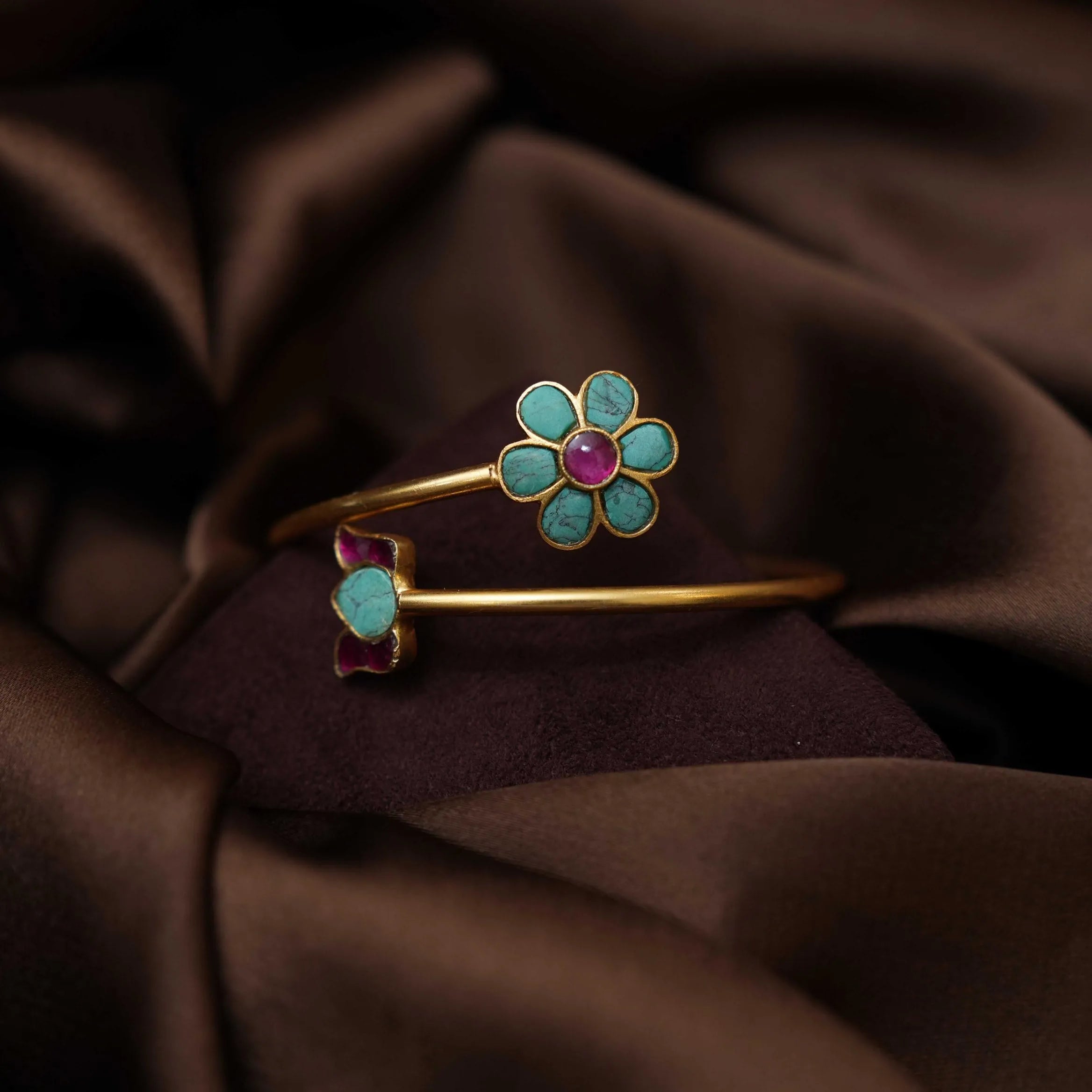 Rishu Silver Kada Bangle