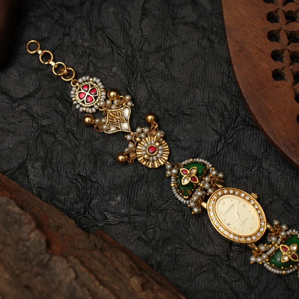 Riyaana Polki Watch